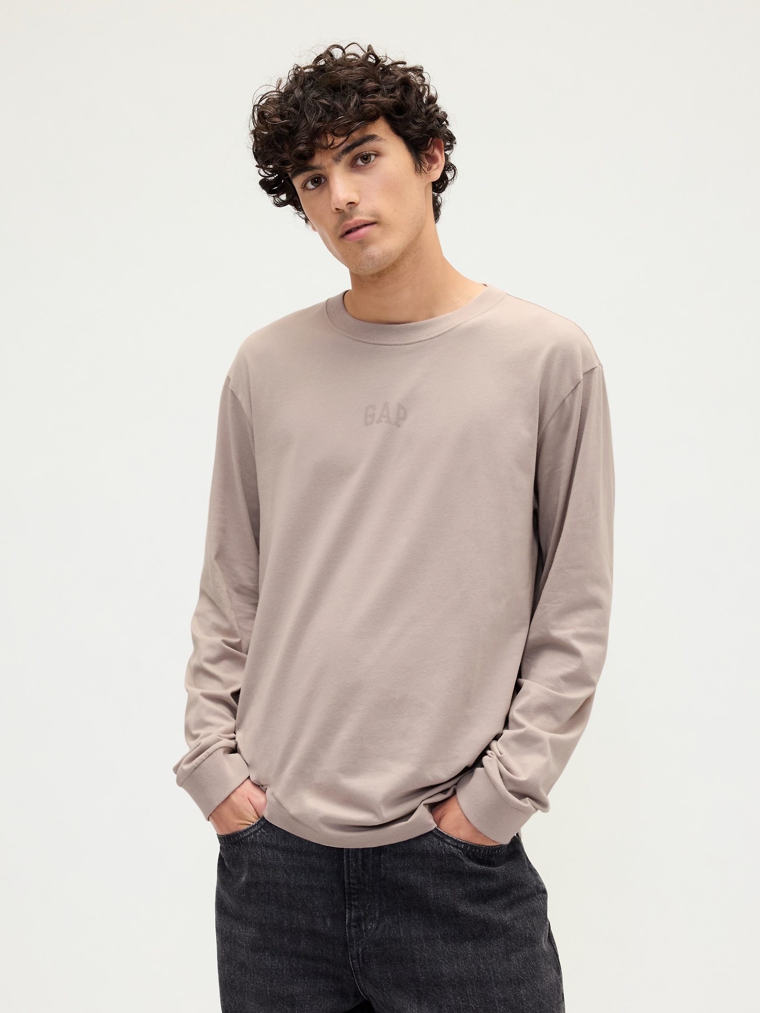 Everyday soft relaxed gap mini-logo t-shirt