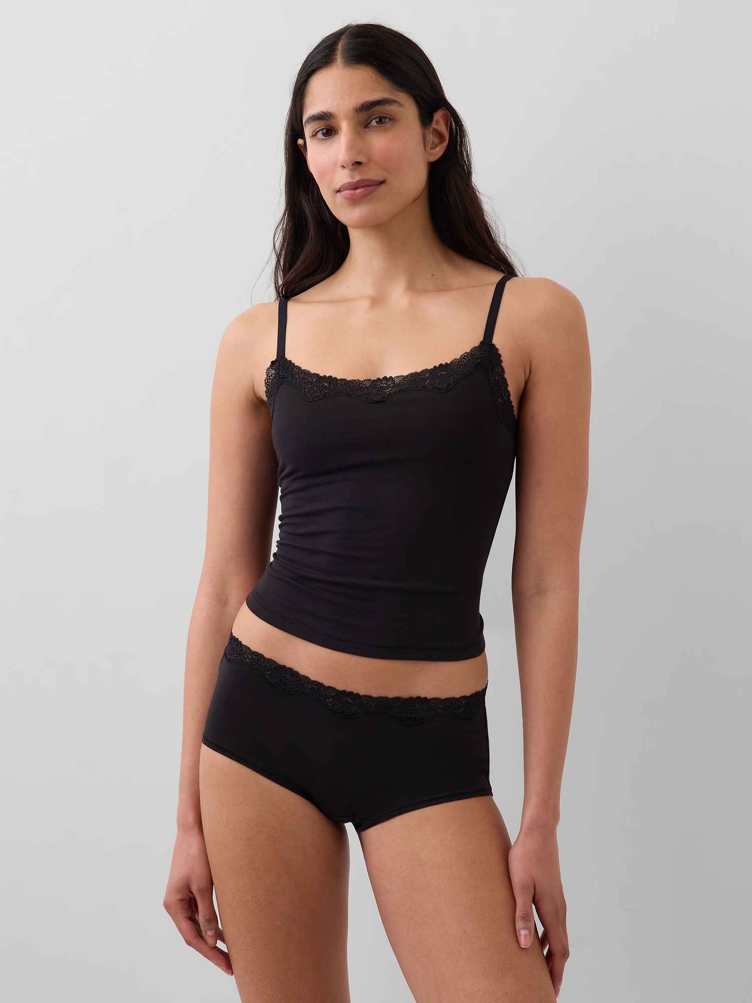 CAMISOLE EN COTON BIOLOGIQUE EXTENSIBLE À BORDURE EN DENTELLE