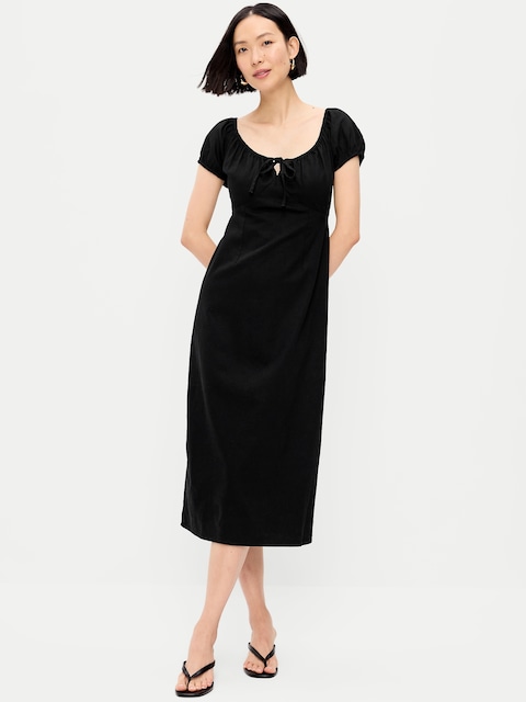 ROBE MI-LONGUE À MANCHES COURTES ET À ENCOLURE DÉGAGÉE