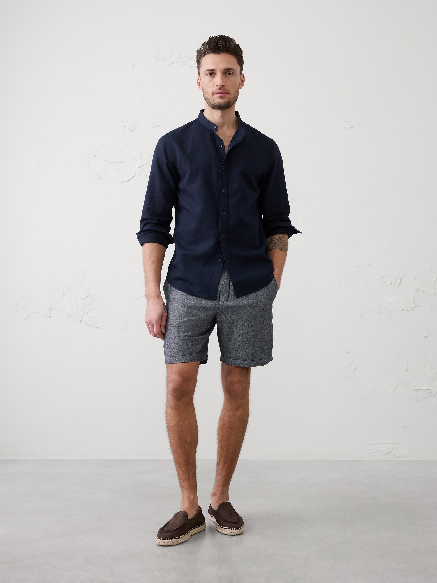Slim-Fit Linen-Blend Banded-Collar Shirt