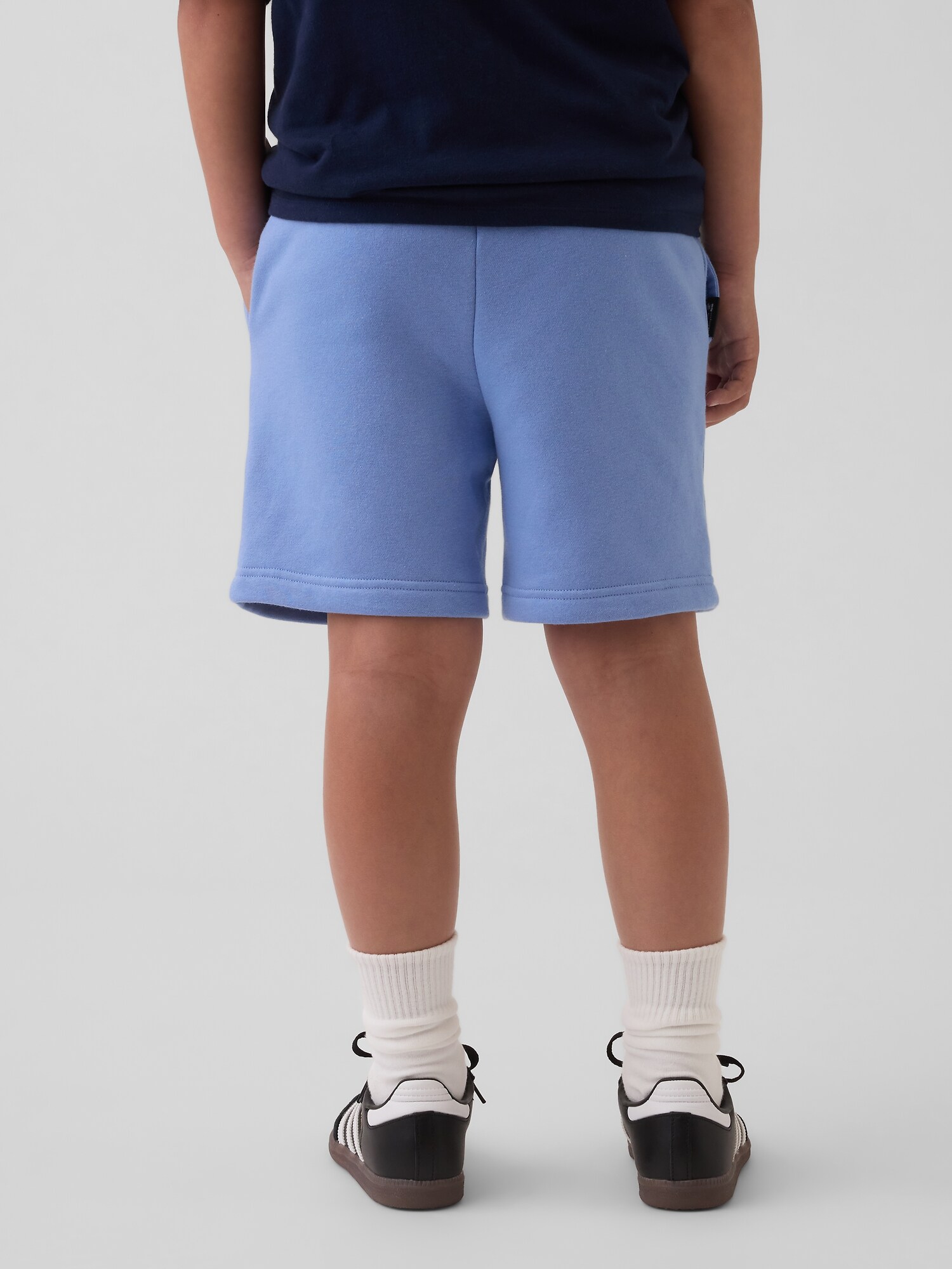 GapKids &times; ディズニー ミッキーマウス リラックスフィット GAPロゴ プルオンショートパンツ-3