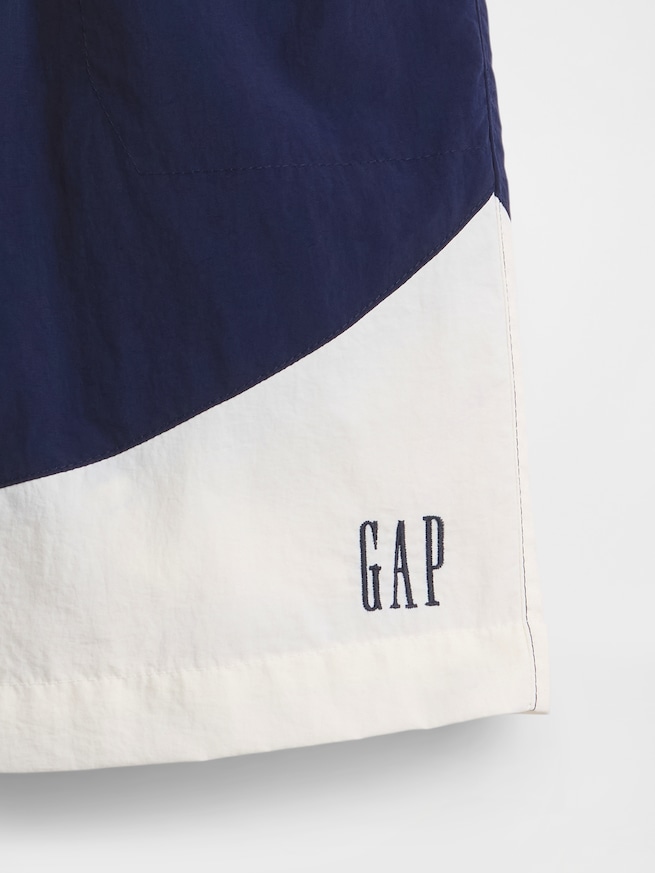 リサイクル100％ リラックスフィット ナイロン カラーブロック プルオンショートパンツ (キッズ)-4