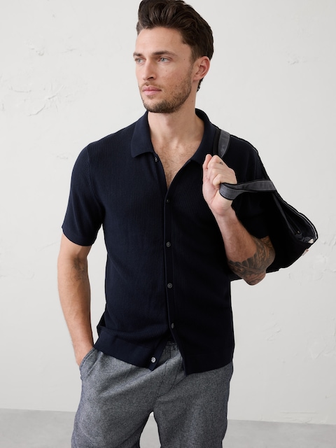 POLO EN TRICOT À DEVANT BOUTONNÉ