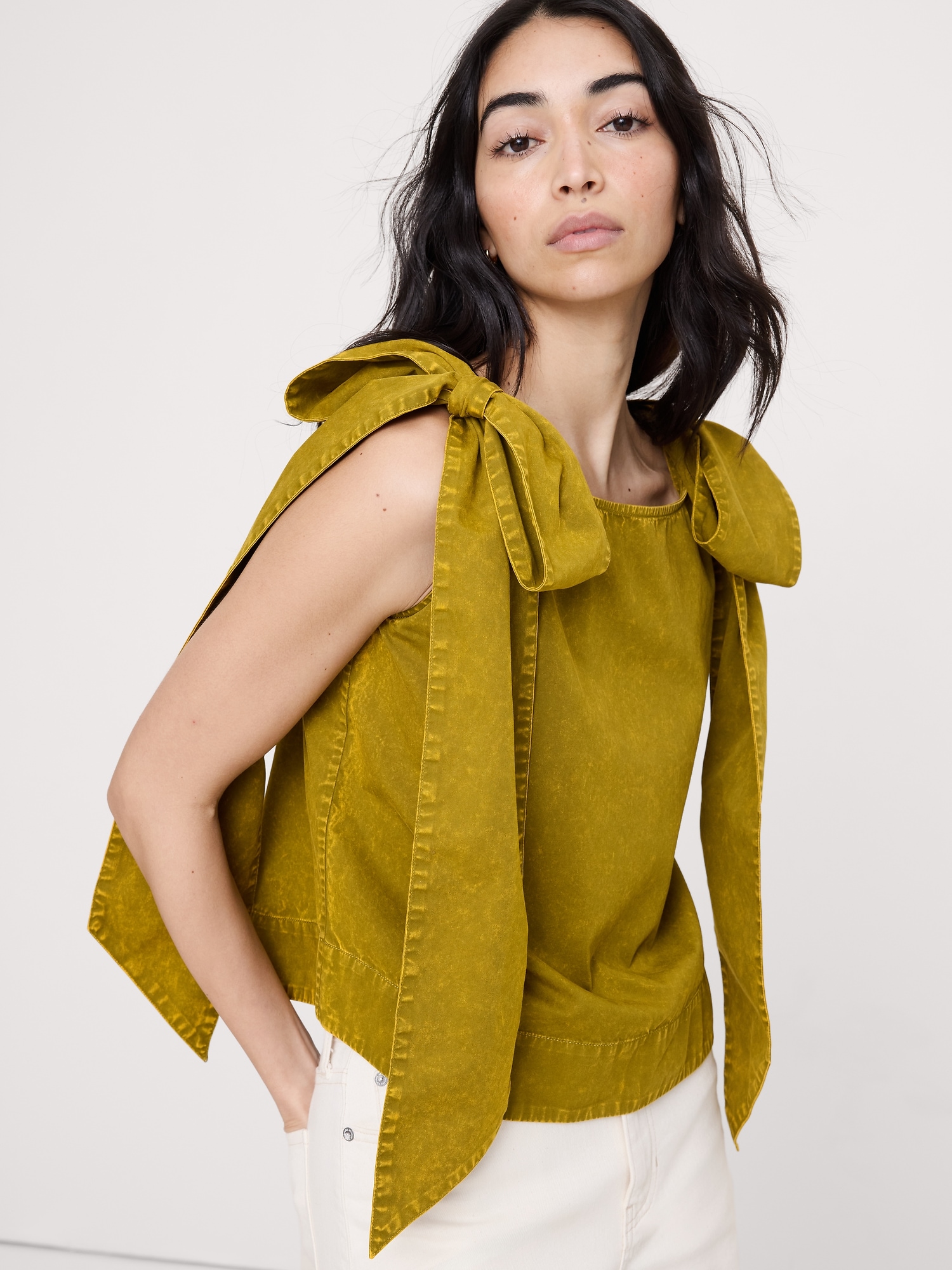 Cotton Bow-Shoulder Top