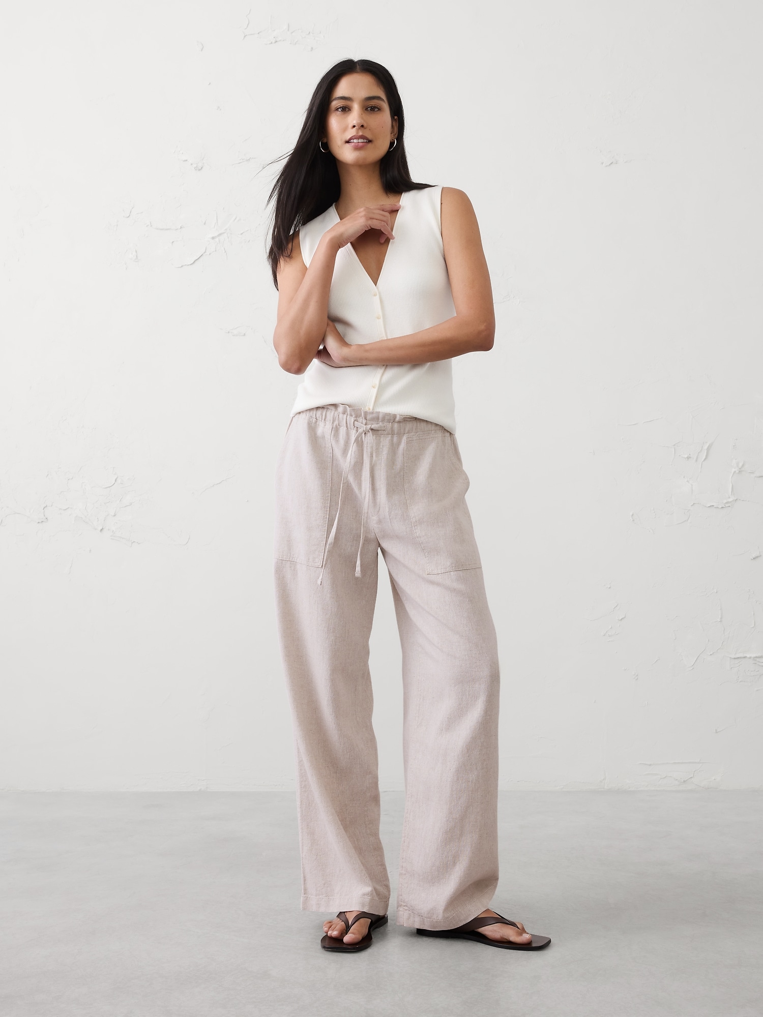 Straight Mid-Rise Linen-Blend Pull-On Pant