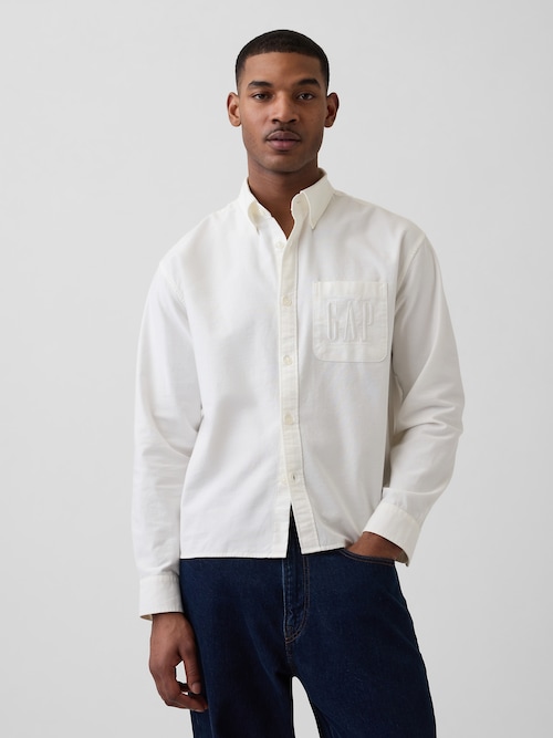 リラックスフィット クロップド ストレートヘム GAPロゴ オックスフォードシャツ