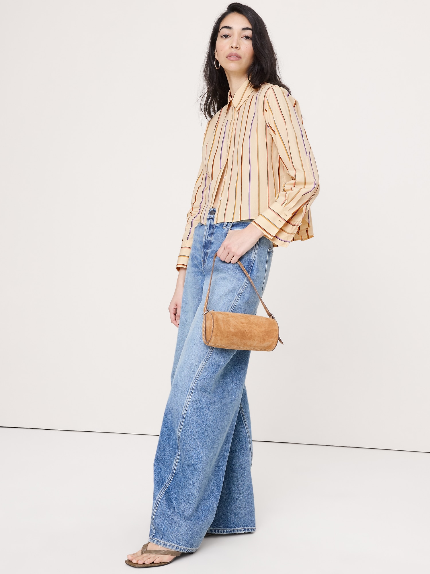 CHEMISIER COURT EN POPELINE DE COTON AVEC PIÈCES DE RENFORT AUX COUDES