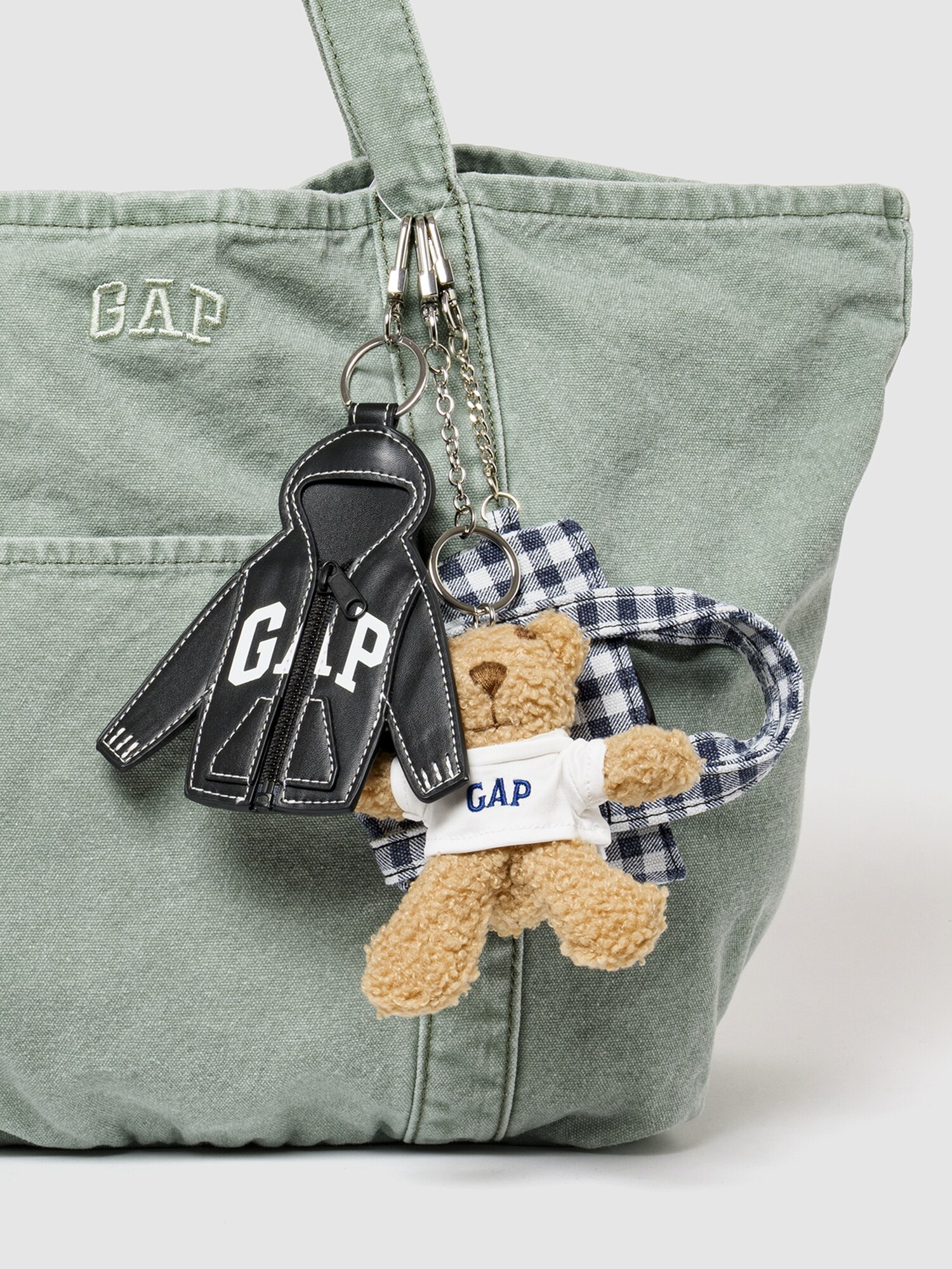 GAPロゴ トート キーホルダー・バッグチャーム-2