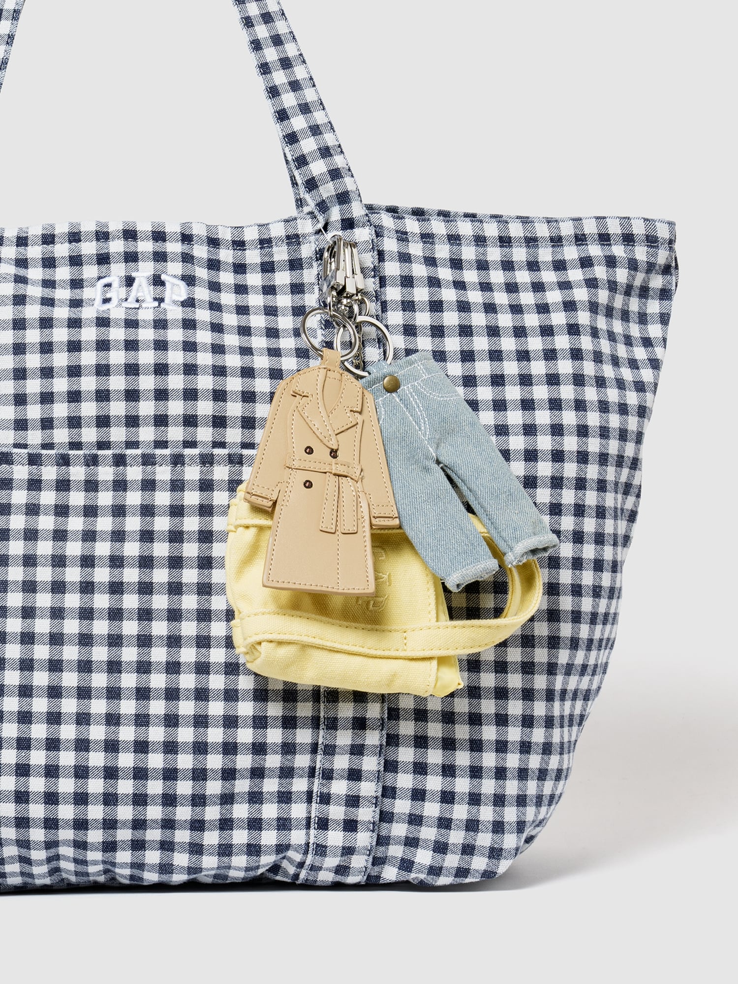 GAPロゴ トート キーホルダー・バッグチャーム-3