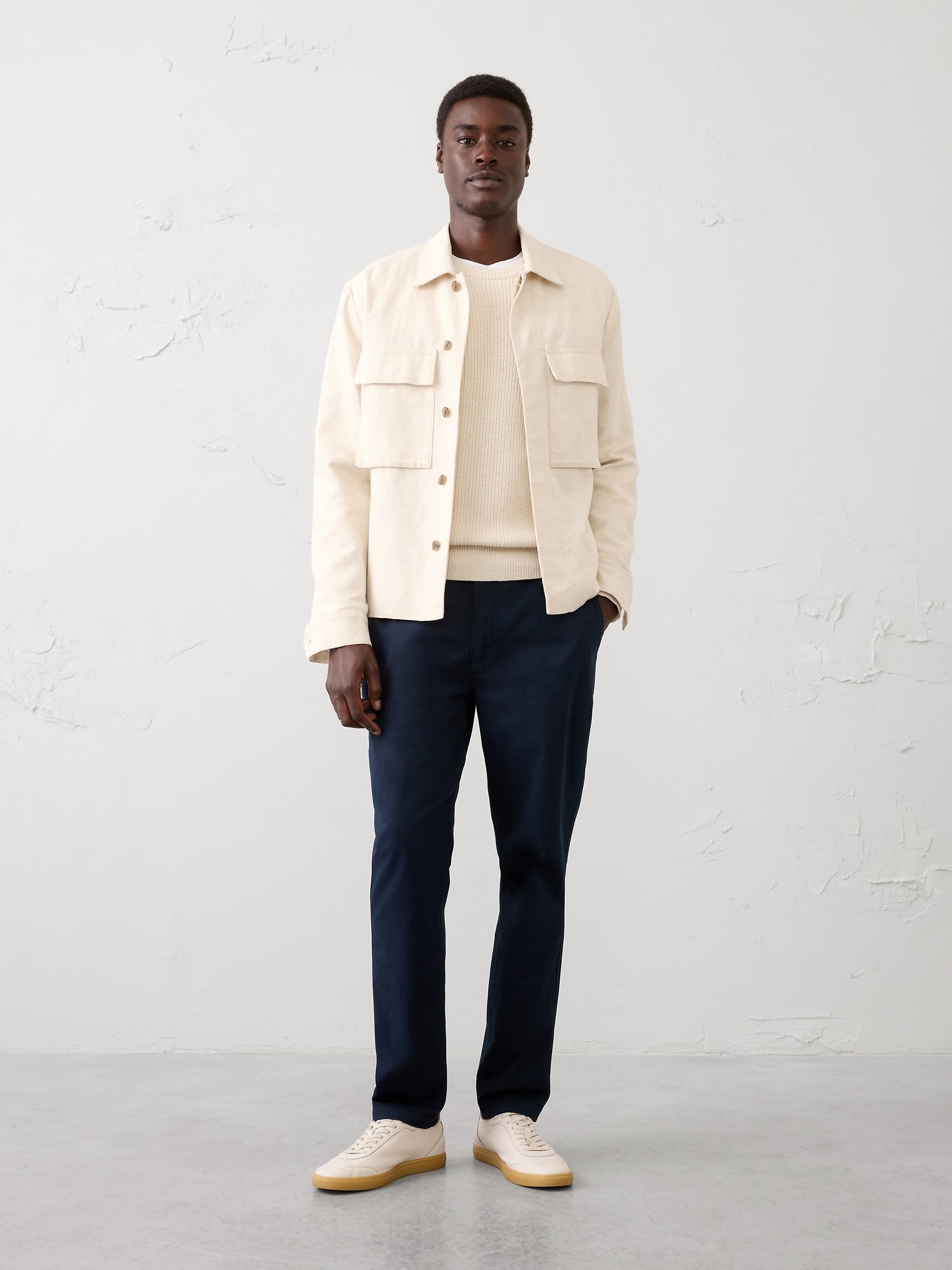 Athletic-Fit Summerweight Chino