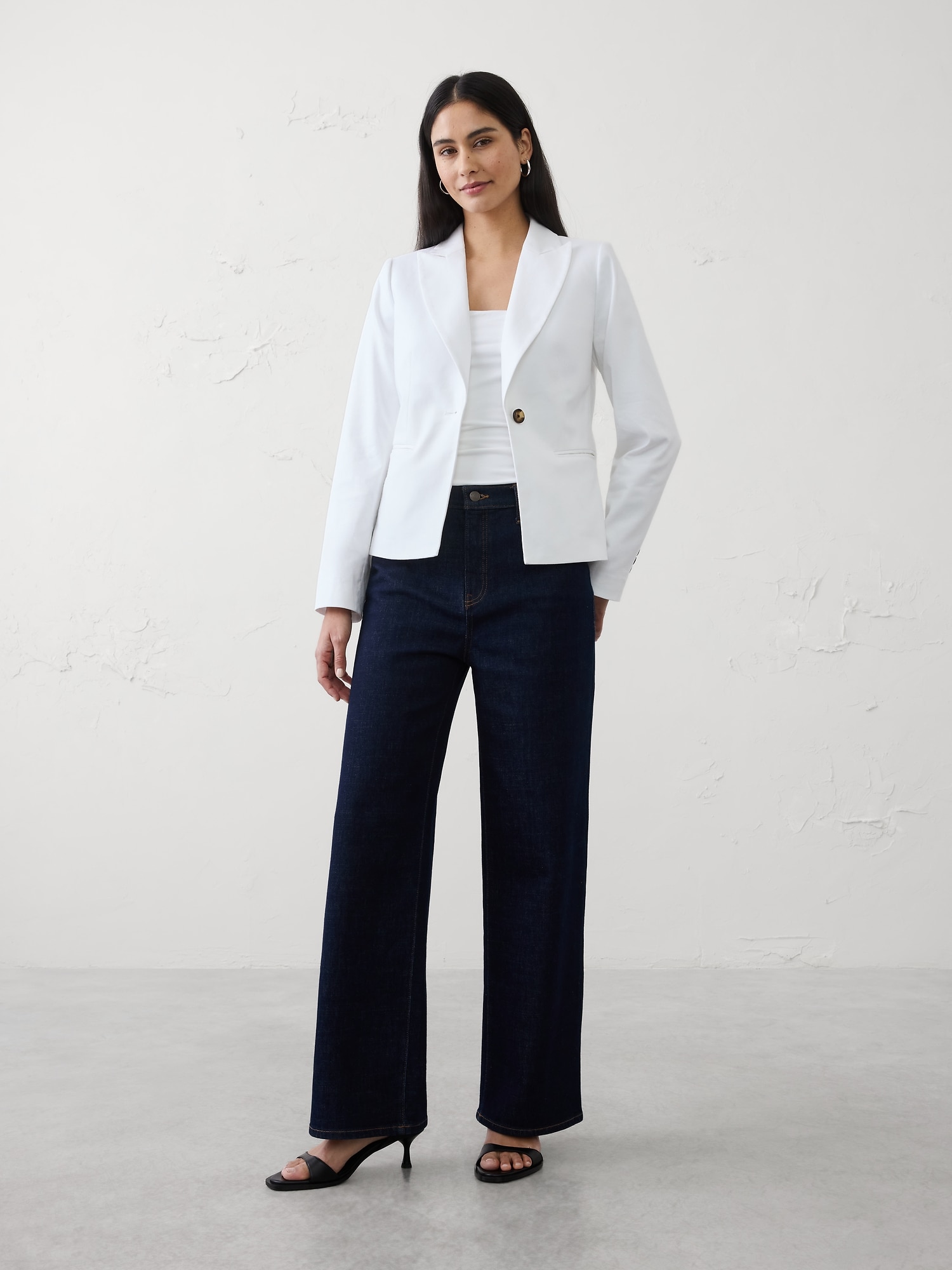 Linen-Blend Tailored Blazer