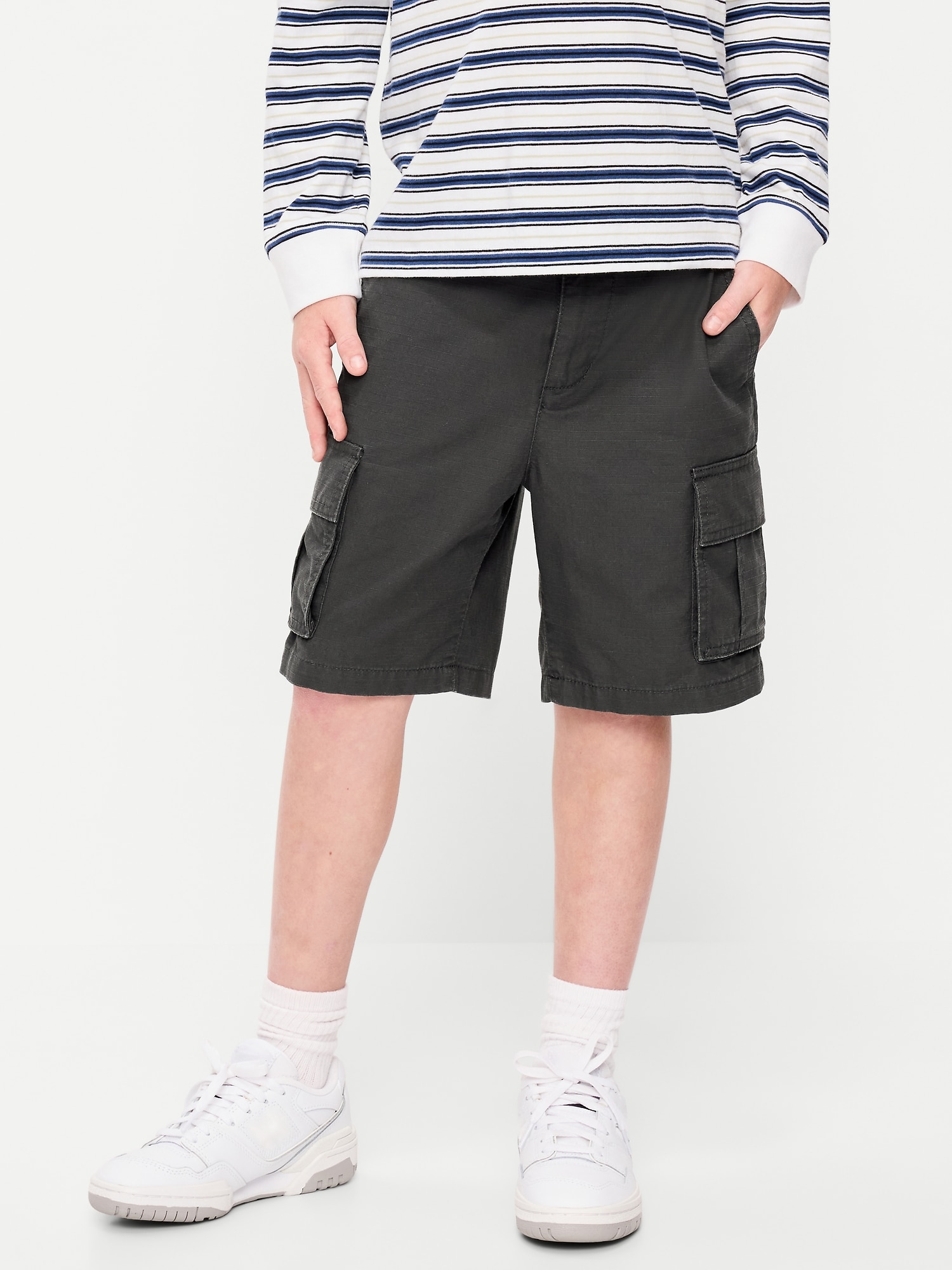 SHORT CARGO INDÉCHIRABLE COUPE GÉNÉREUSE LONGUEUR GENOU POUR GARÇON