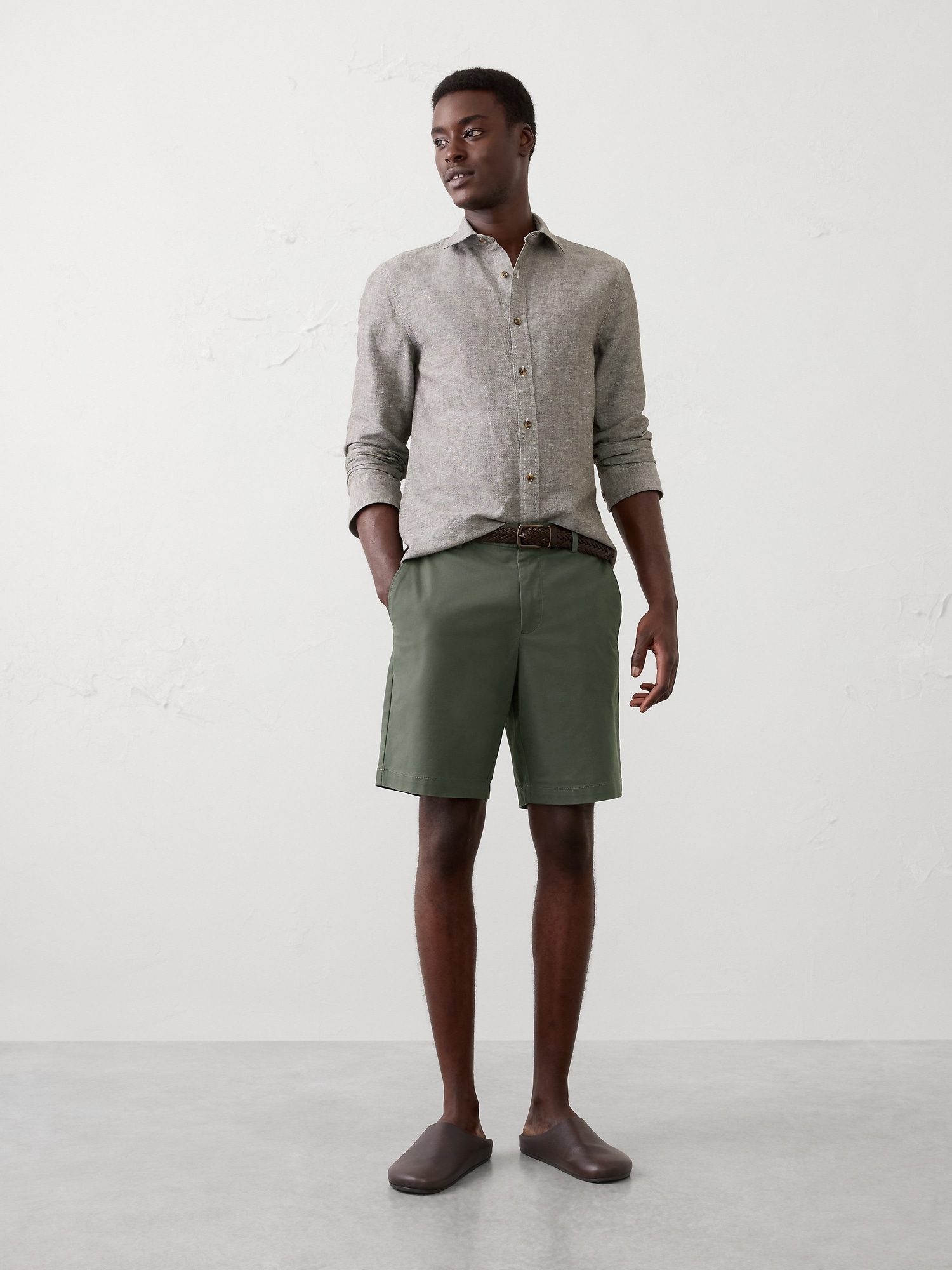 Slim-Fit 9" Lived-In Short