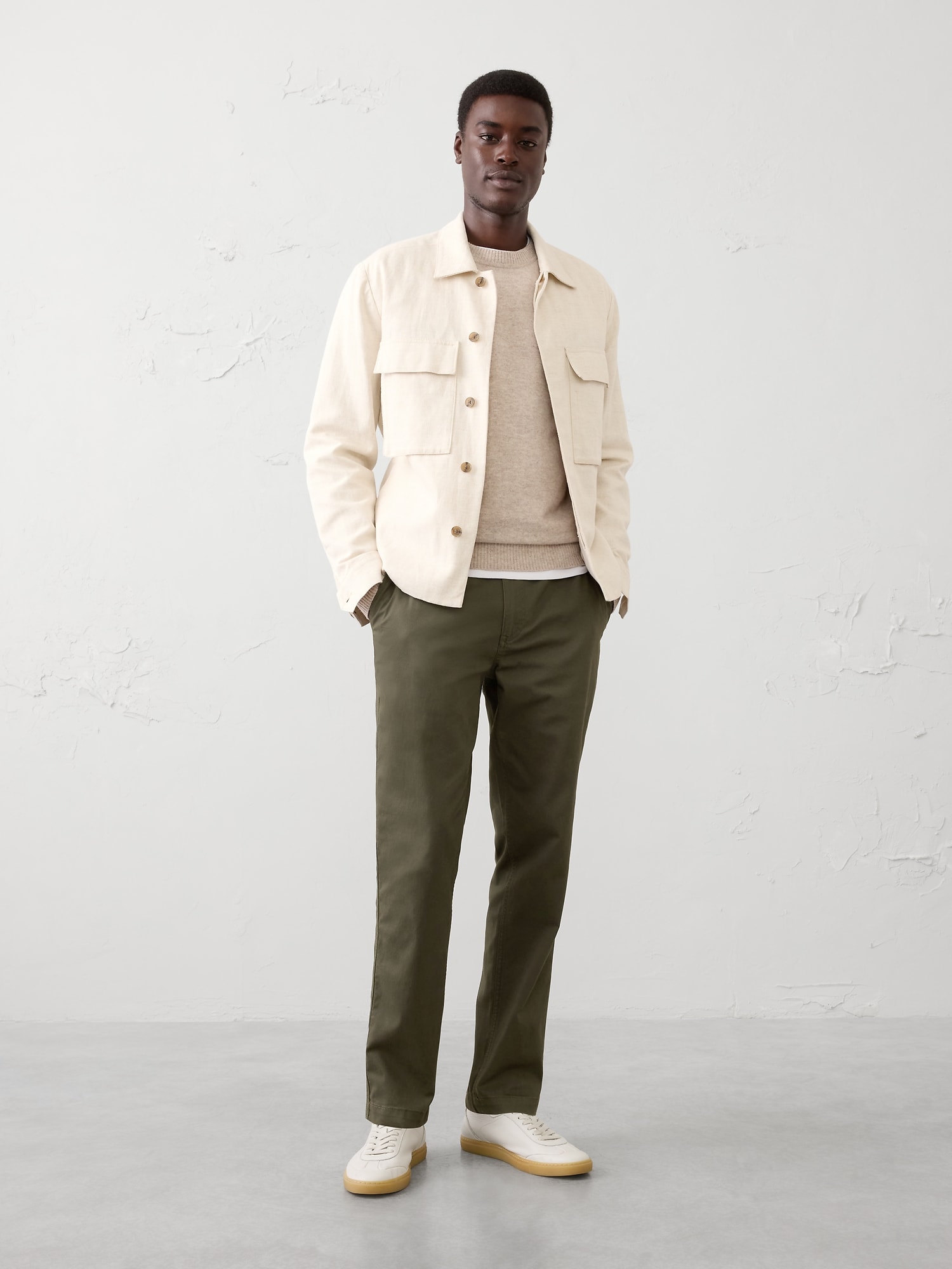 Athletic-Fit Summerweight Chino