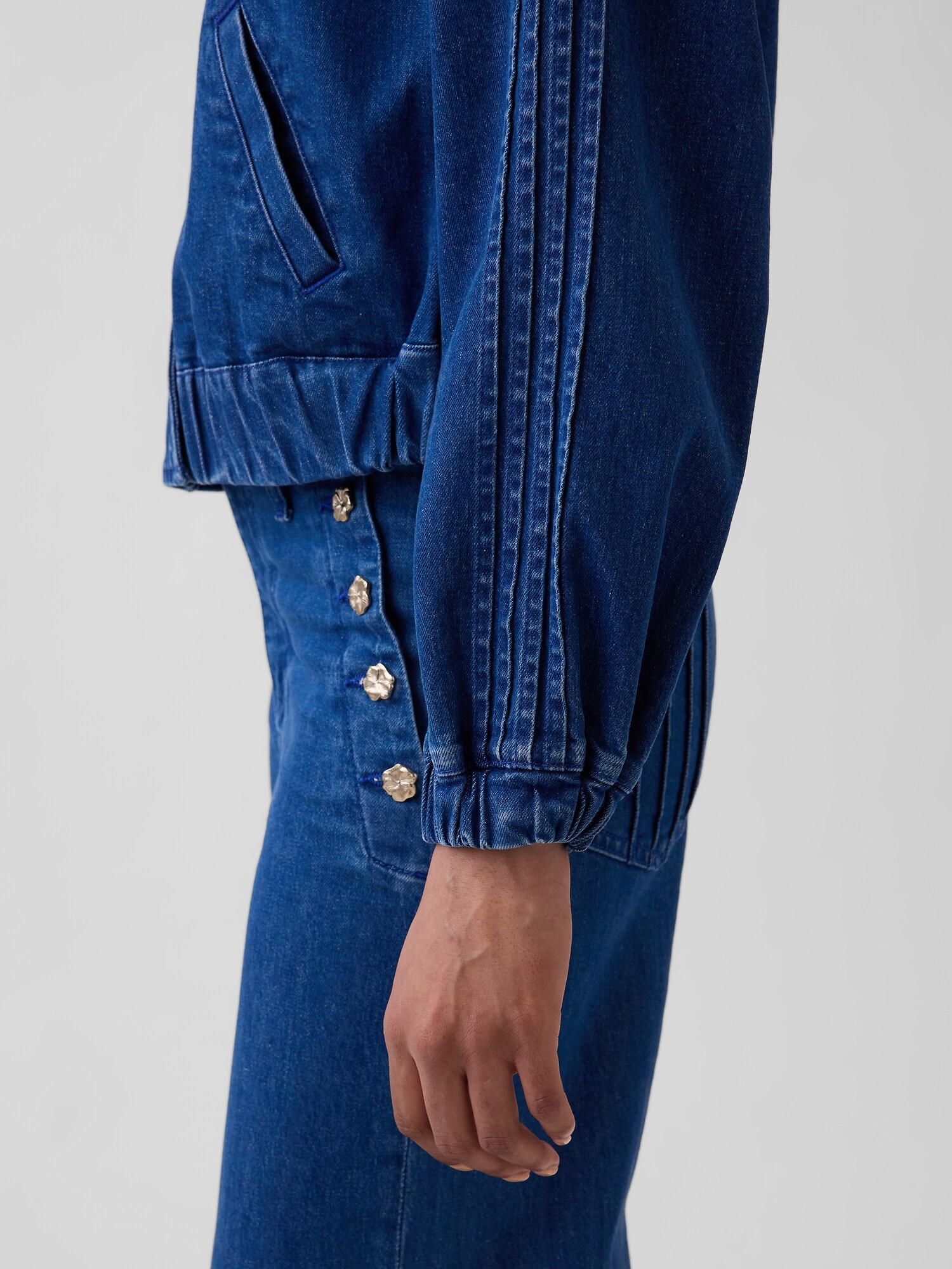 Gap &times; HFR デニム ピンタックジャケット by Atelier Ndigo-2