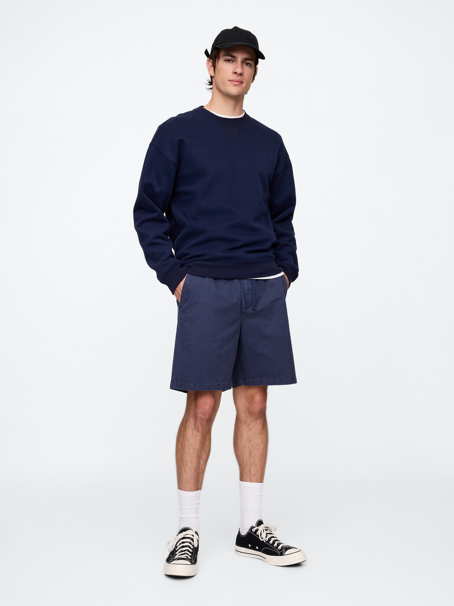 7" essential pull-on khaki shorts