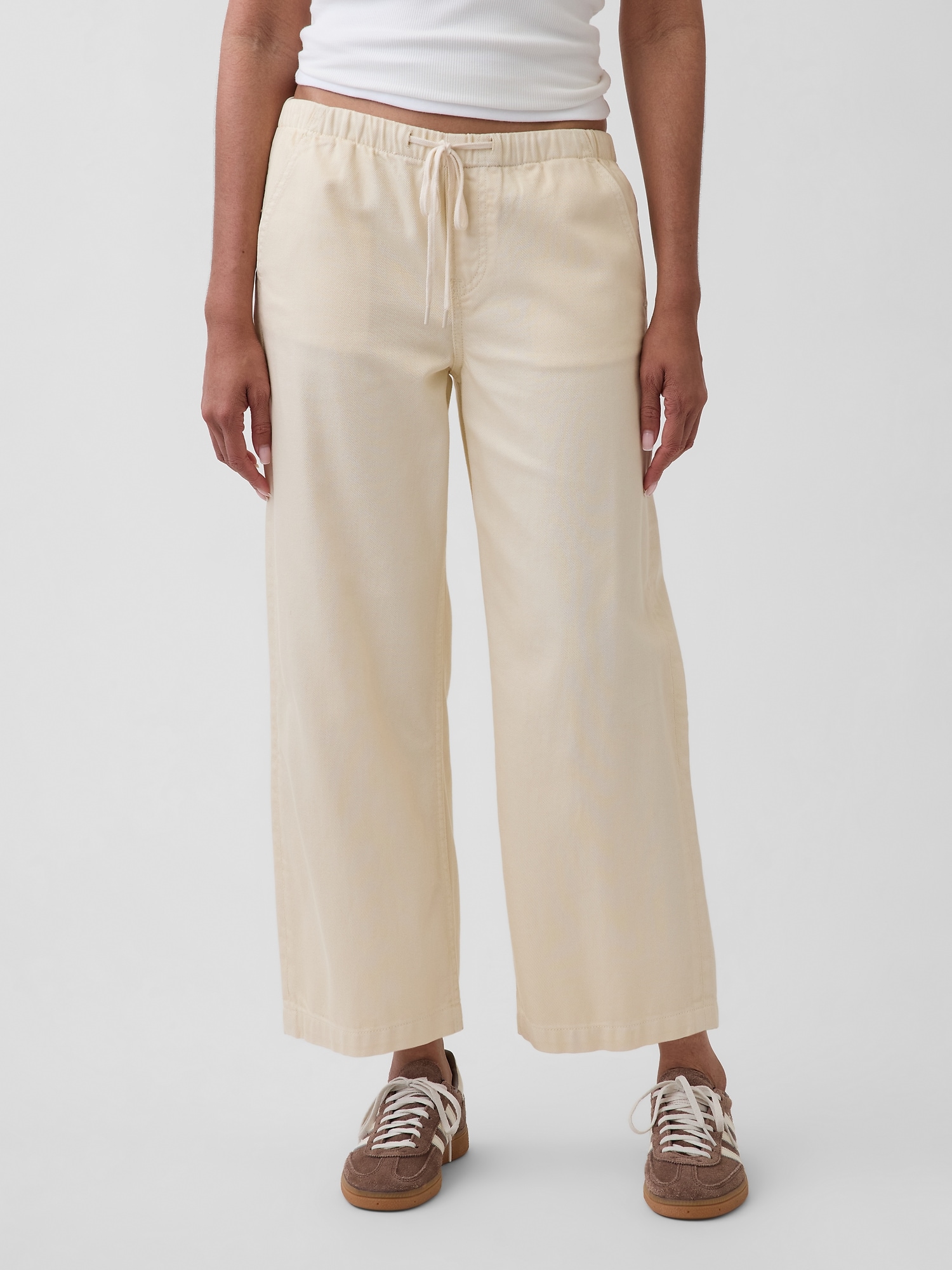 Low Rise UltraSoft '90s Loose Easy Crop Jeans