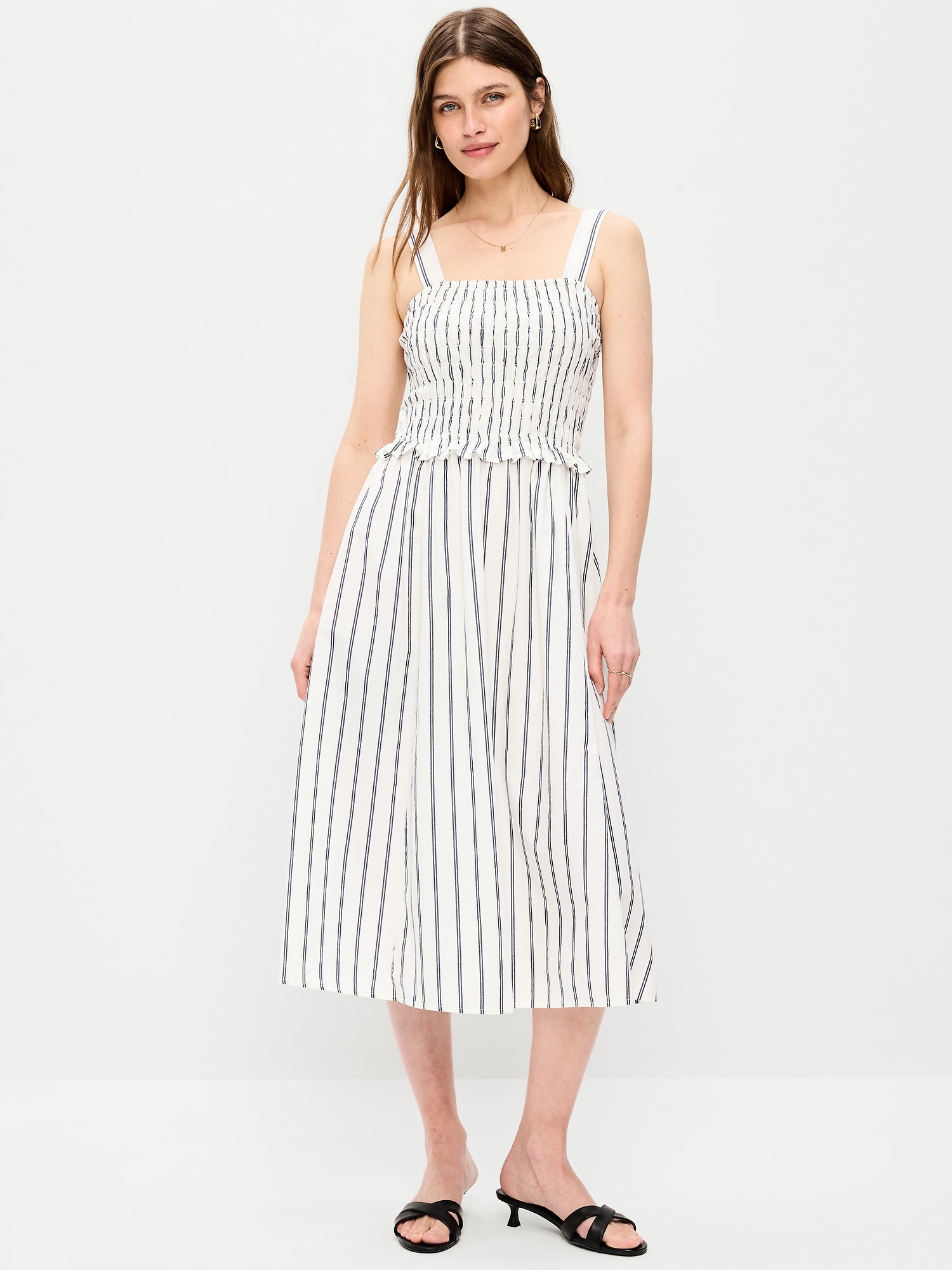 ROBE MI-LONGUE AJUSTÉE ET ÉVASÉE À CORSAGE SMOCKÉ