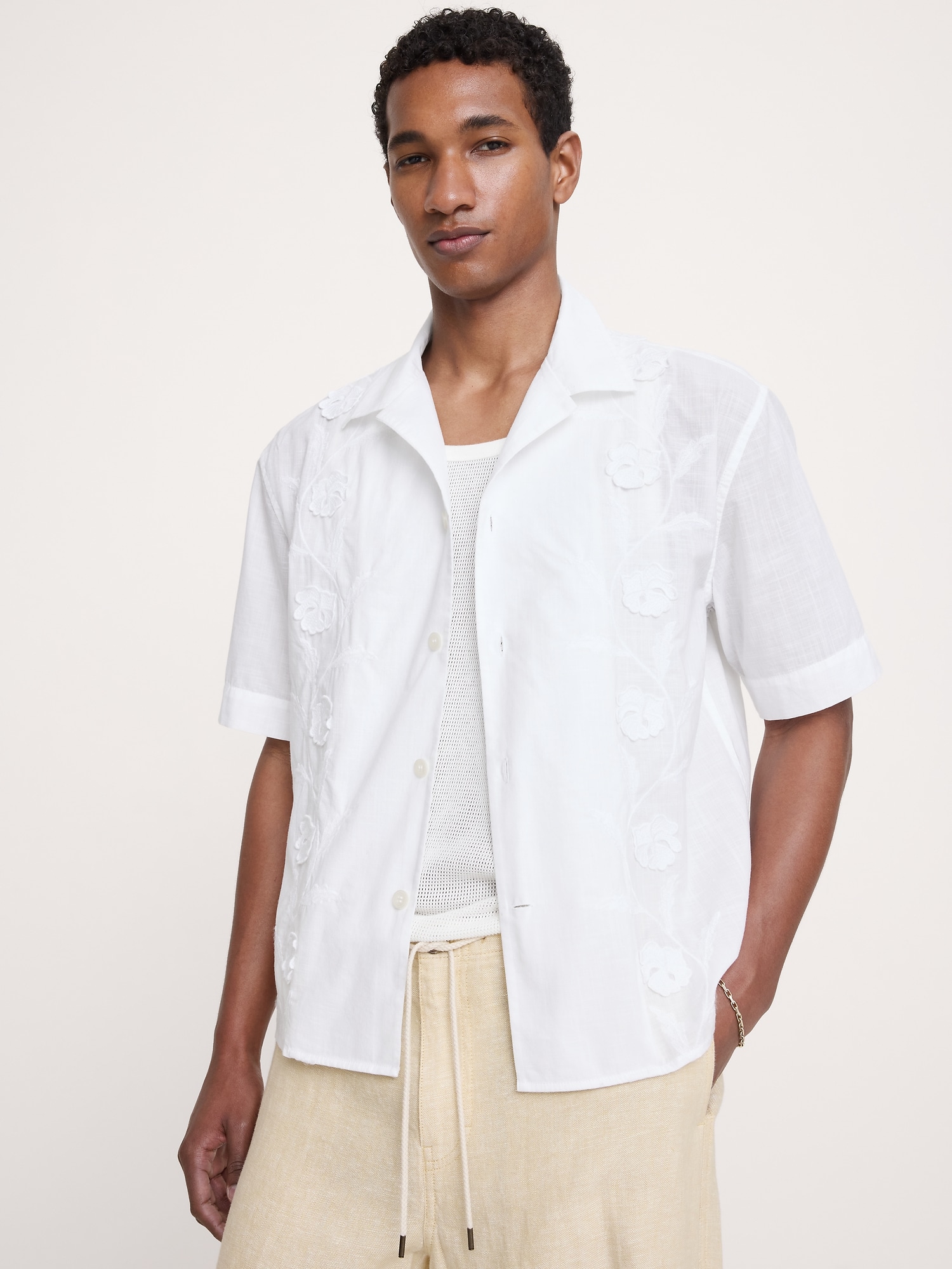 CHEMISE DE VACANCES DÉCONTRACTÉE EN COTON BRODÉ