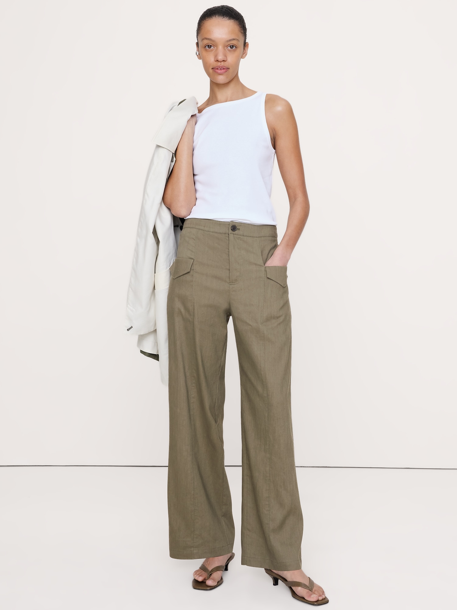 PANTALON UTILITAIRE DROIT À TAILLE MI-BASSE EN LIN ET VISCOSE EXTENSIBLE