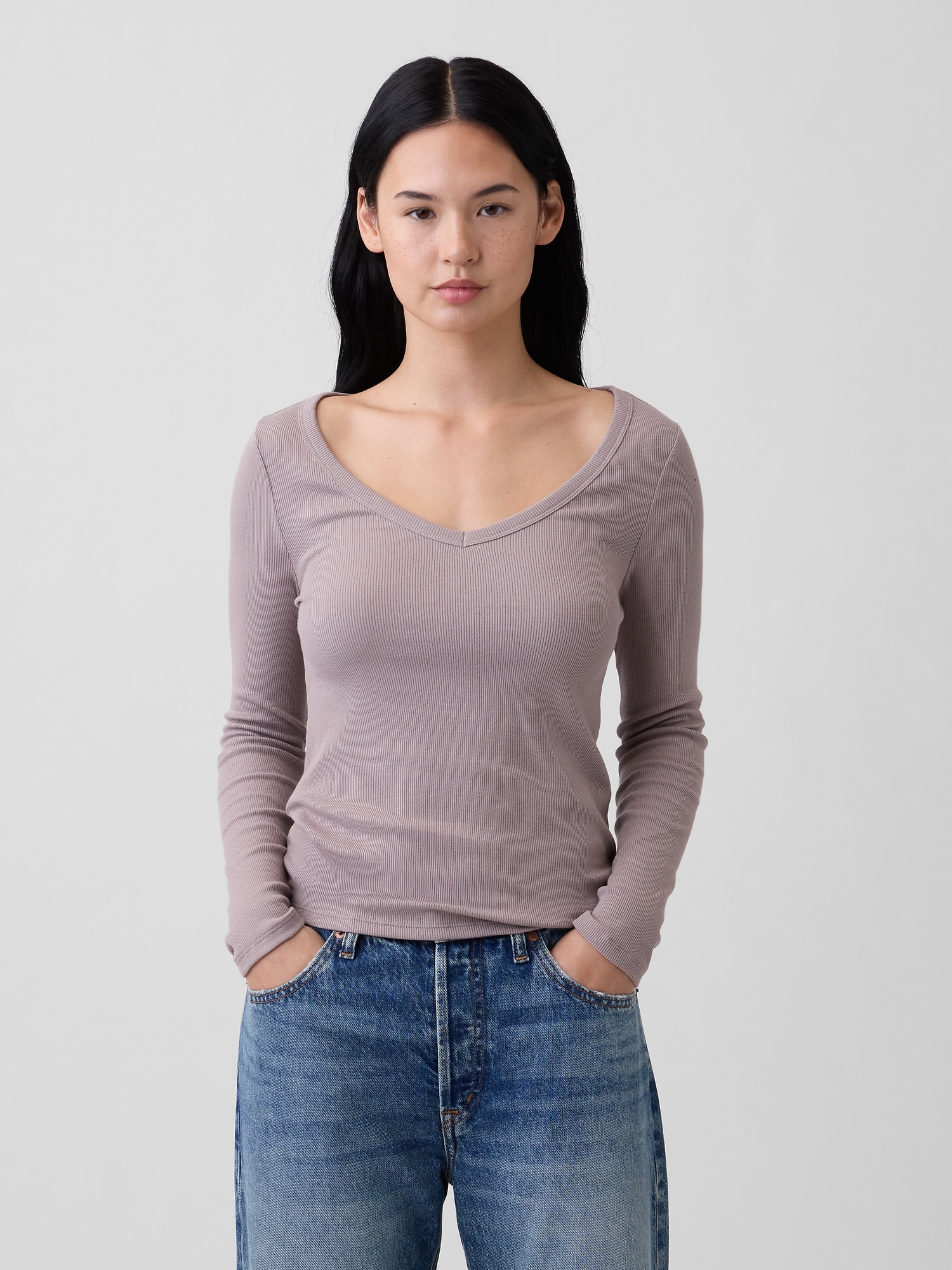 Ribbed V-Neck T-Shirt