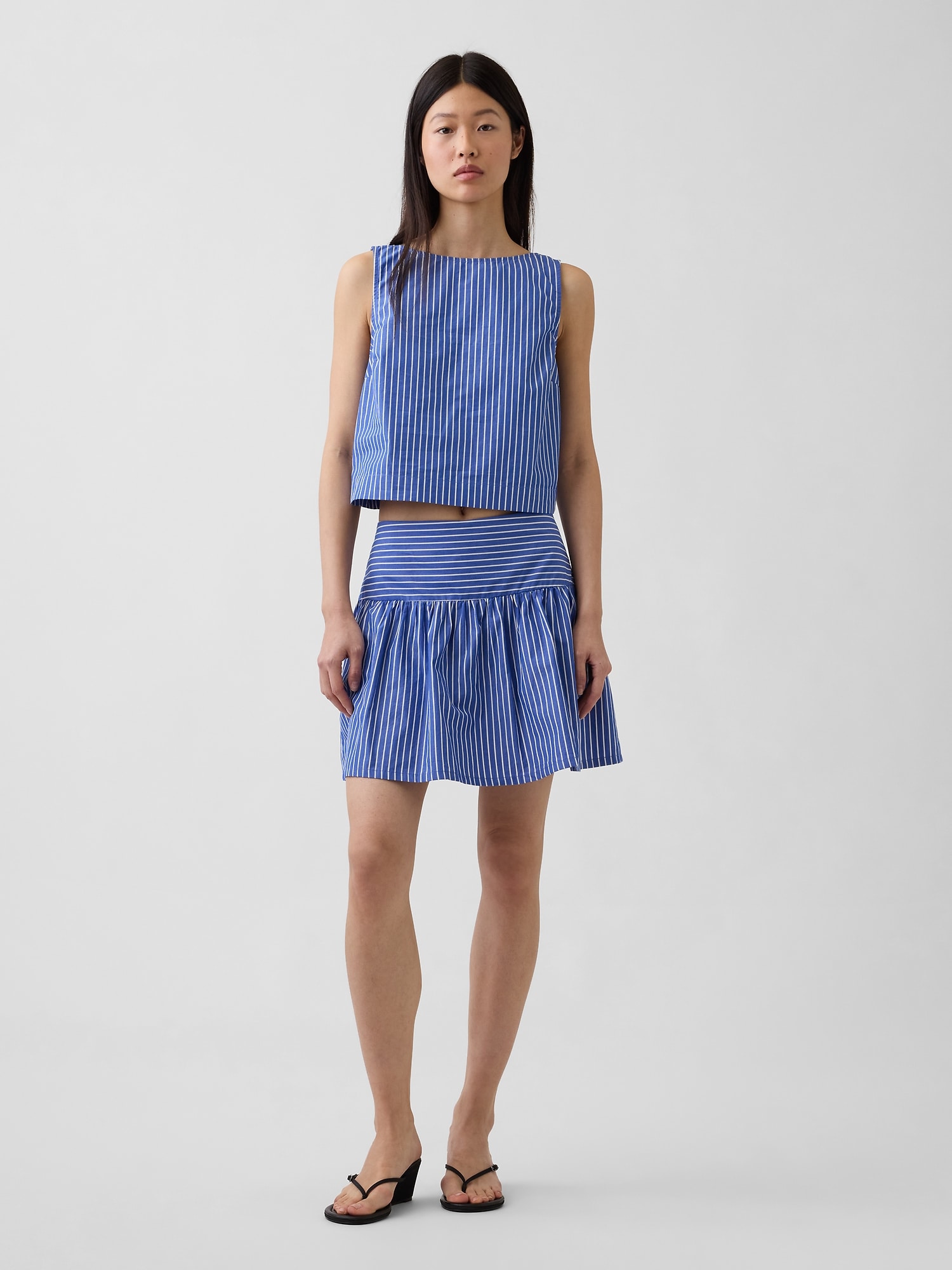 JUPE COURTE À TAILLE TOMBANTE EN POPELINE