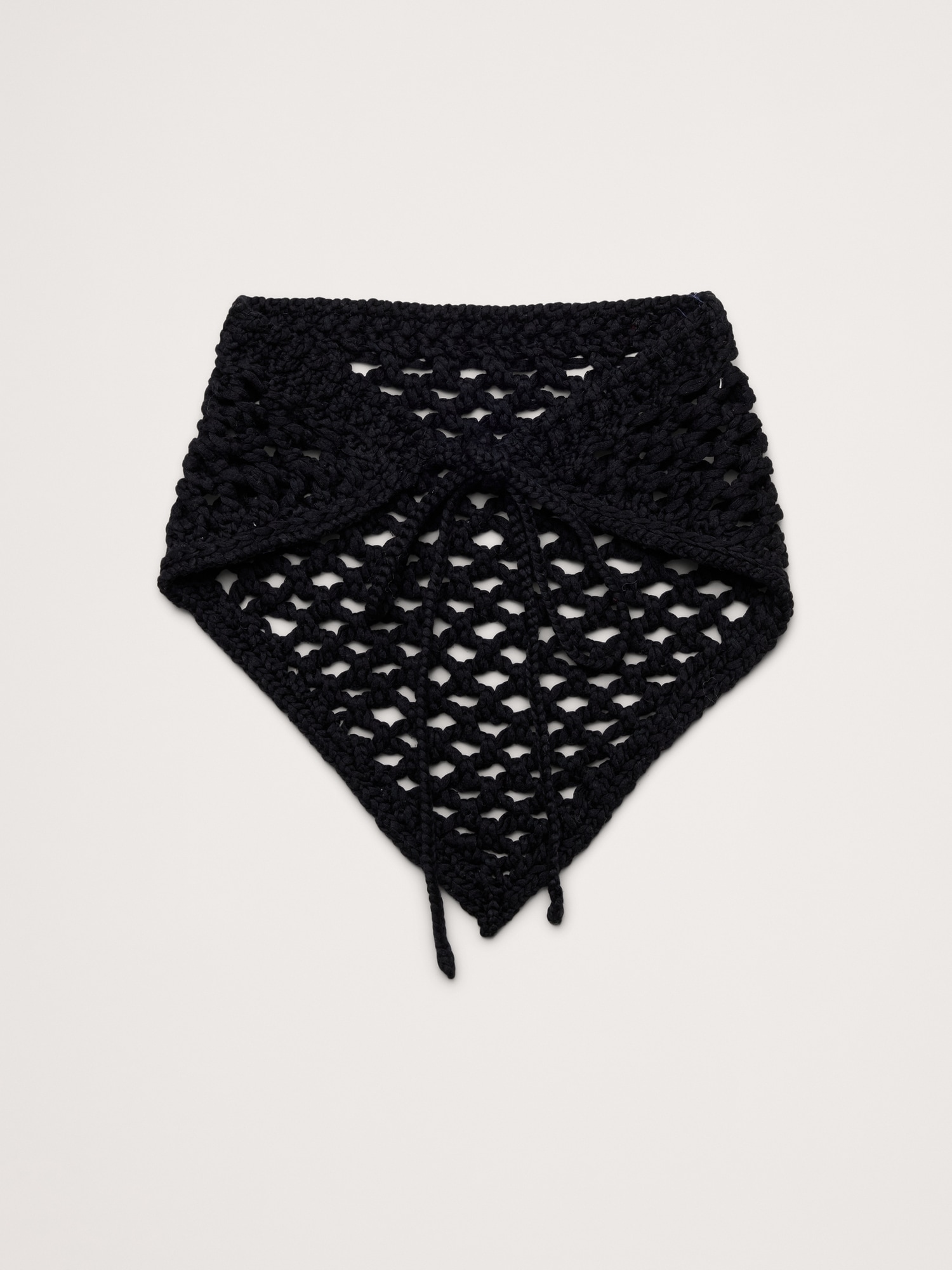 BANDANA NOUÉ EN CROCHET