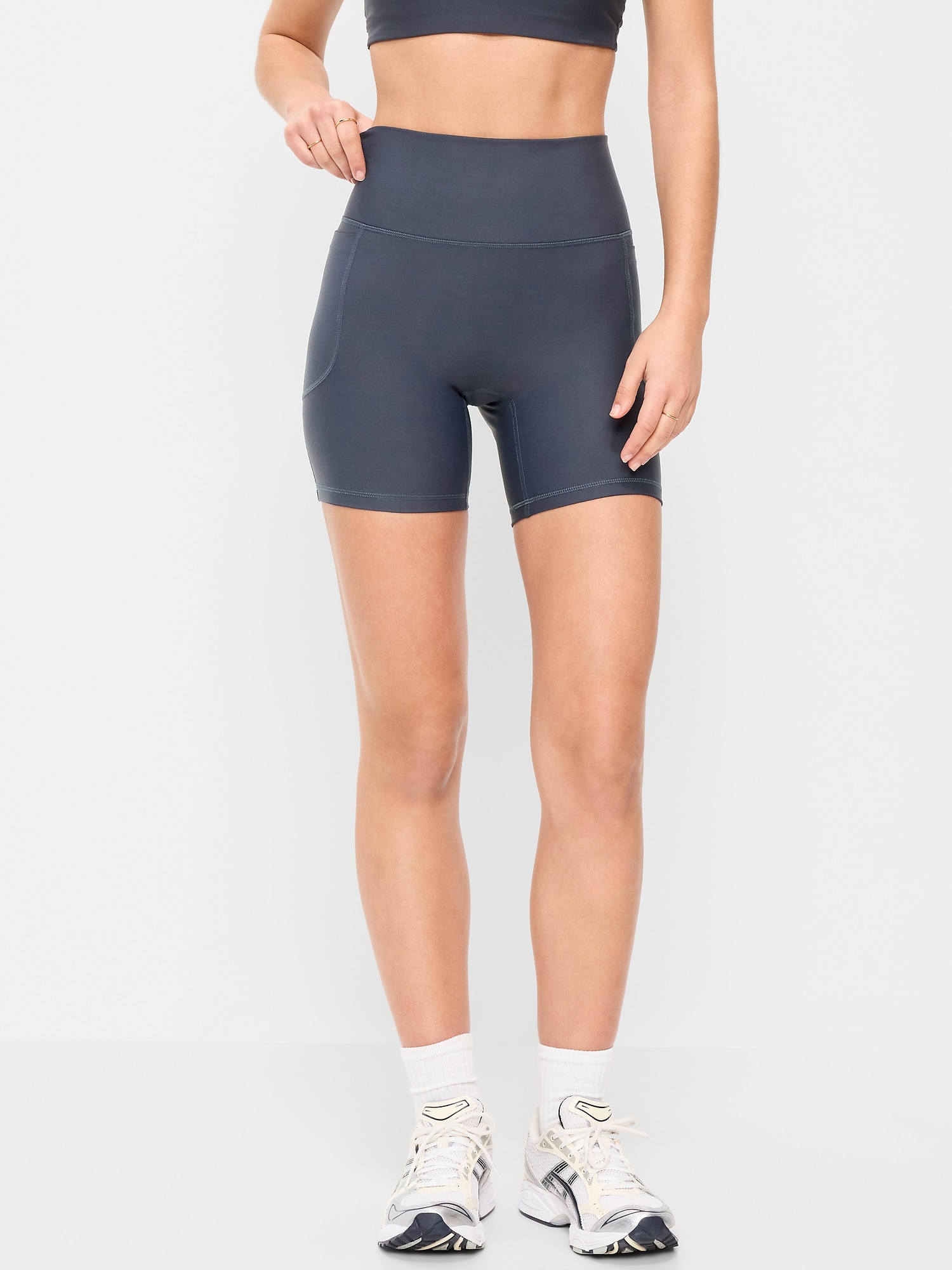 Extra-High Waisted PowerSoft Boundless Pocket Biker Shorts-- 6-inch inseam - No Front Seam