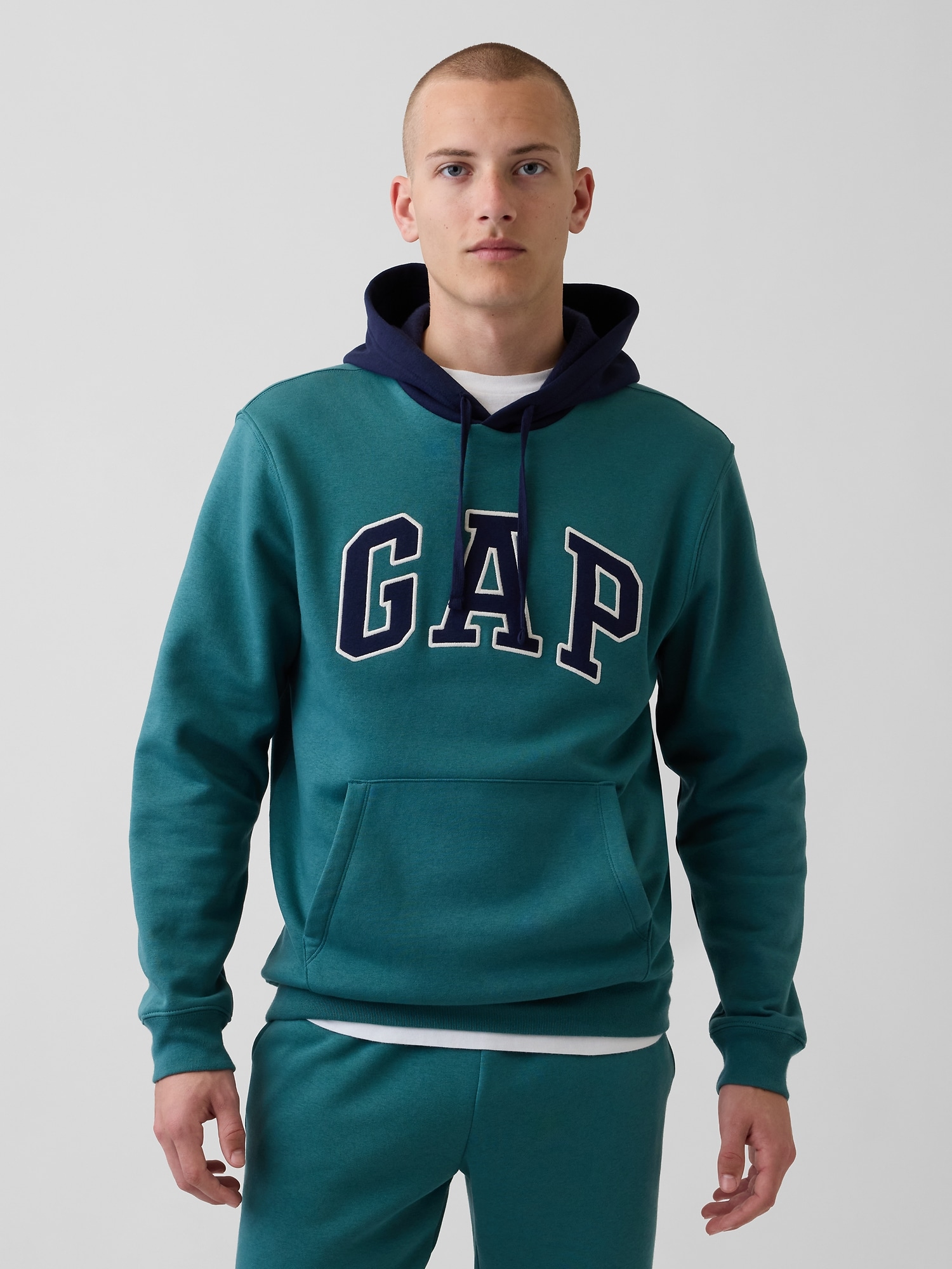 リラックスフィット GAPロゴパーカー-0