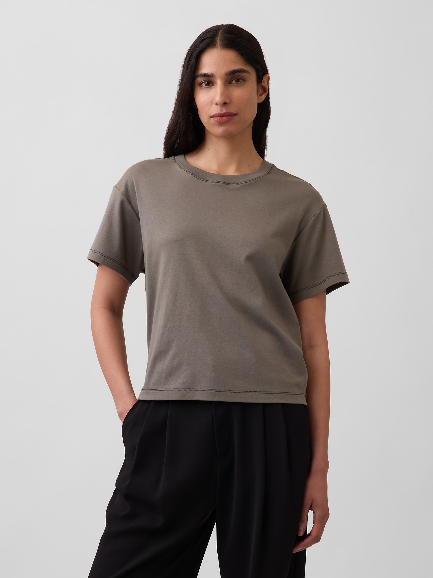 T-SHIRT DÉCONTRACTÉ EN COTON SUPIMA® - Gris Vert  18