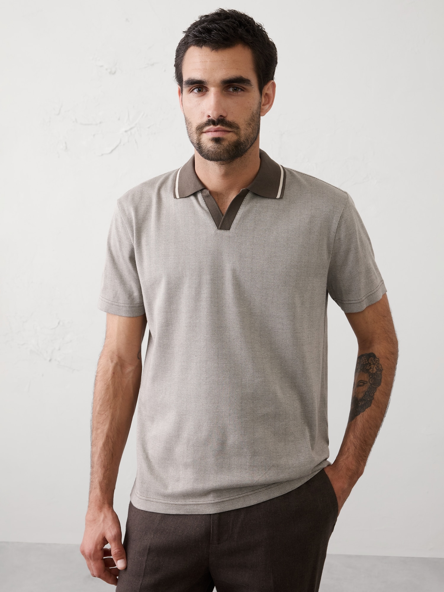 Standard-Fit Luxe Touch Johnny-Collar Polo