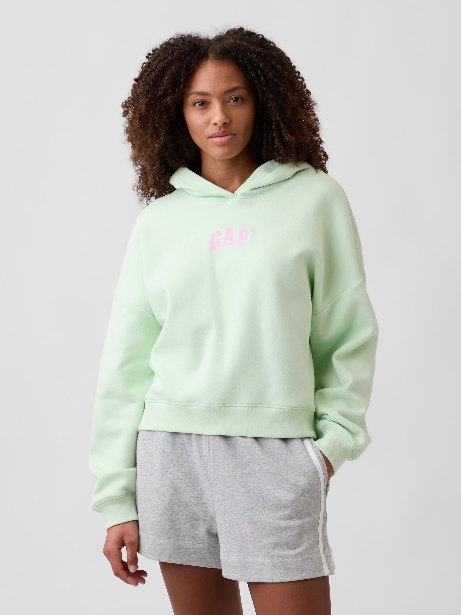 Relaxed Gap Mini-Logo Cropped Hoodie