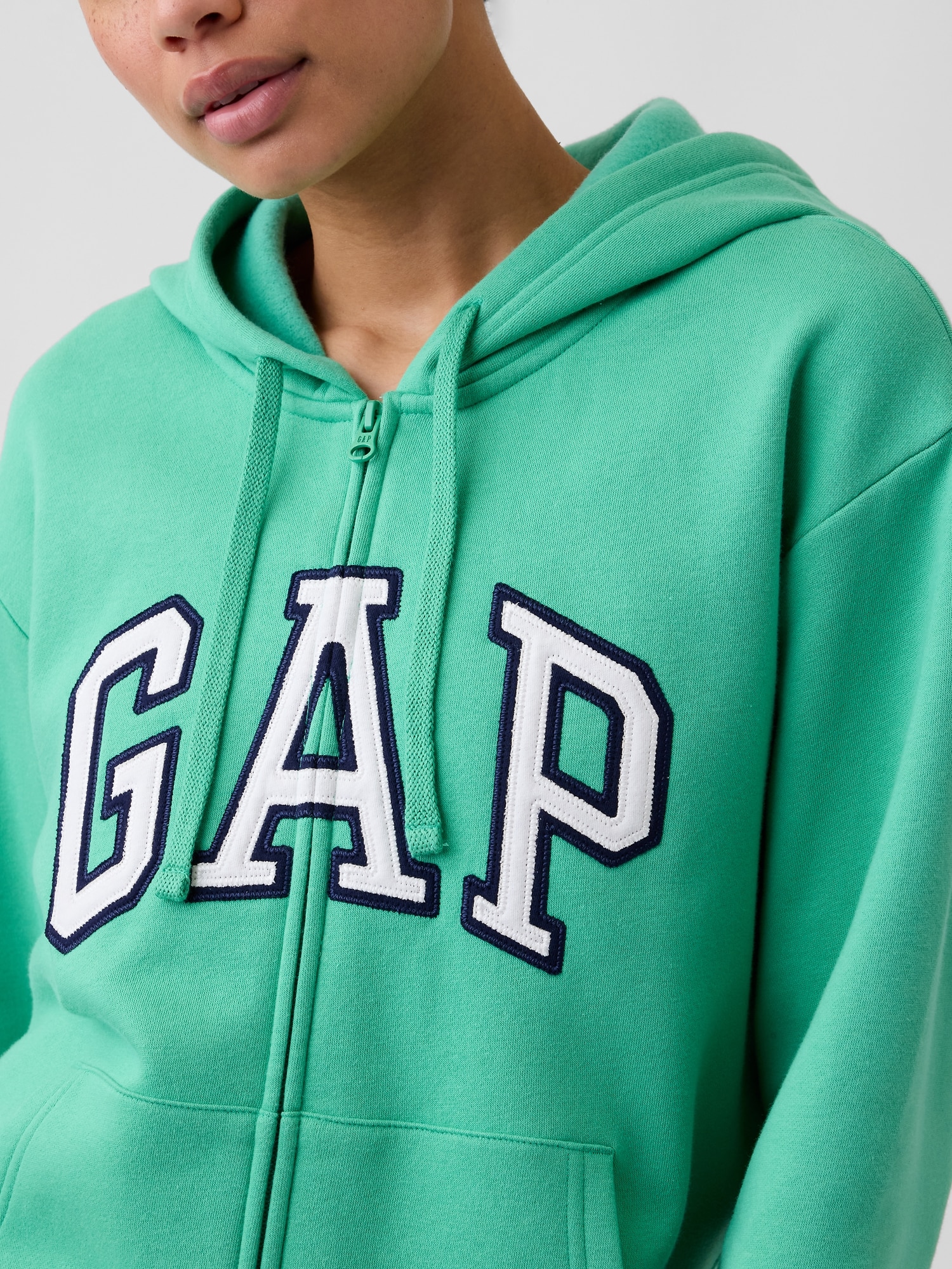 リラックスフィット GAPロゴ ジップアップパーカー-4