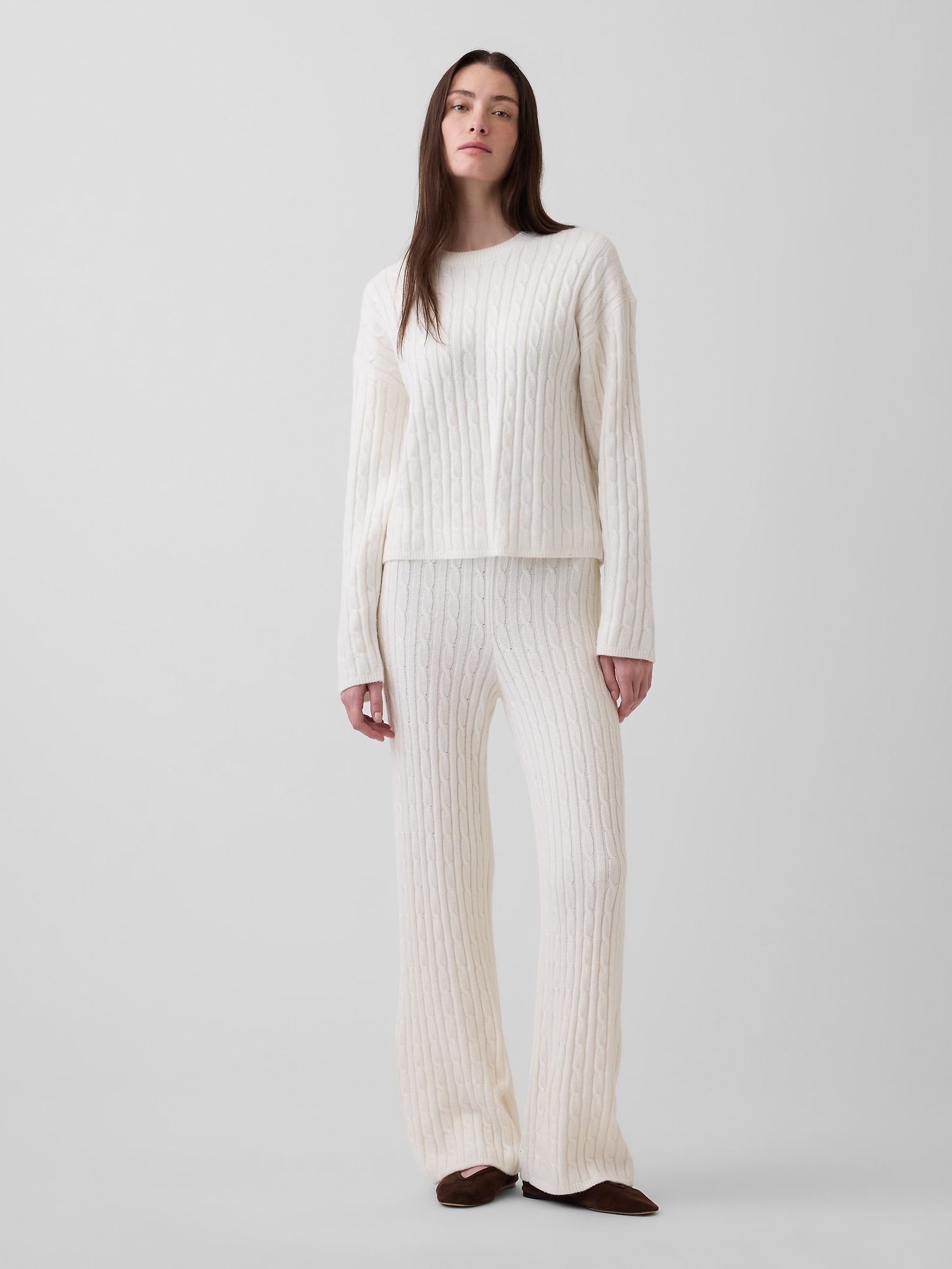 CashSoft Relaxed Cable-Knit Sweater Pants