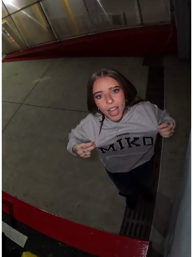 Young Miko ヘビーウェイト ロゴパーカー-8