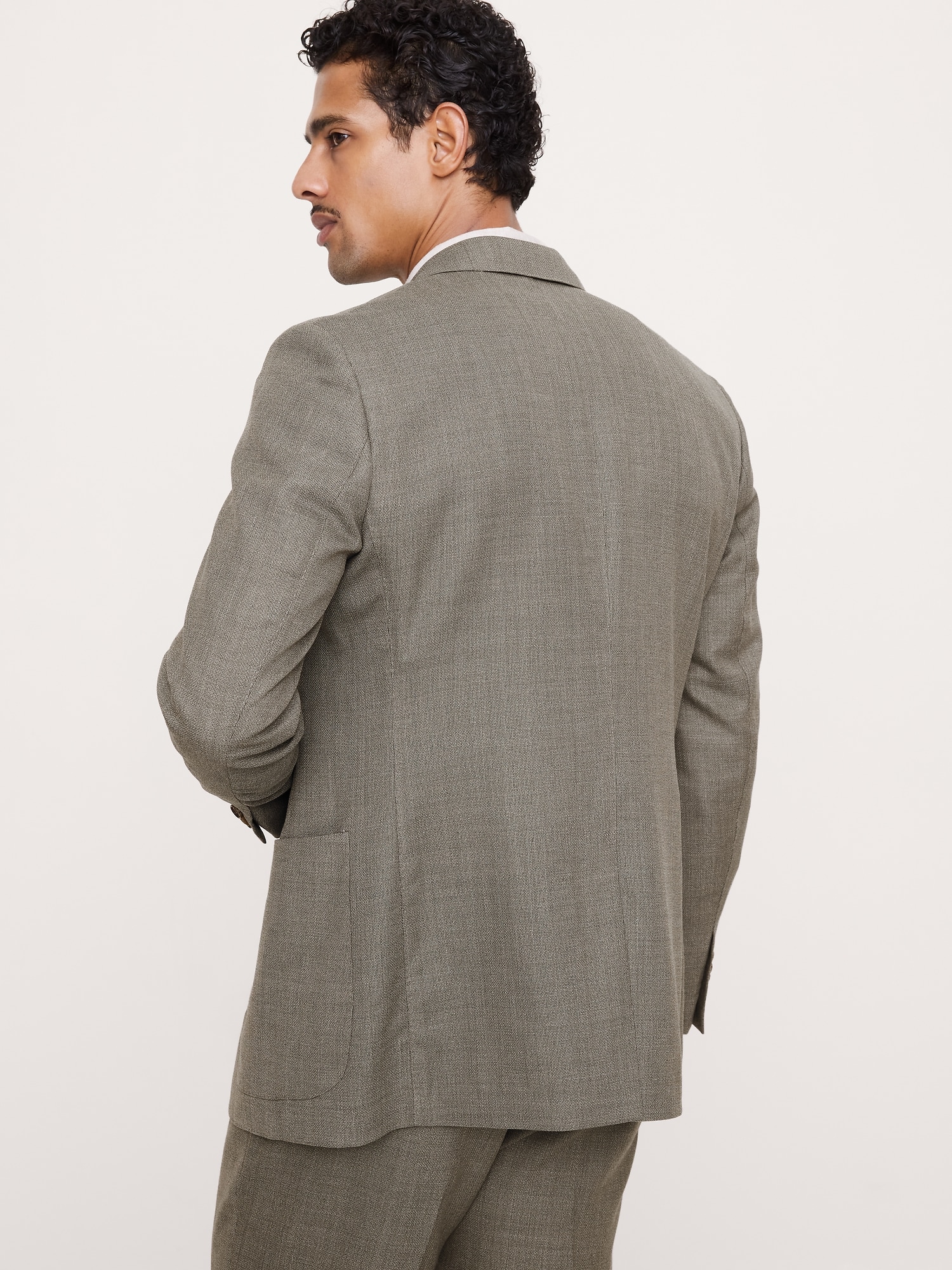 Tailored Slim-Fit Italian Wool Ventile Suit Jacket