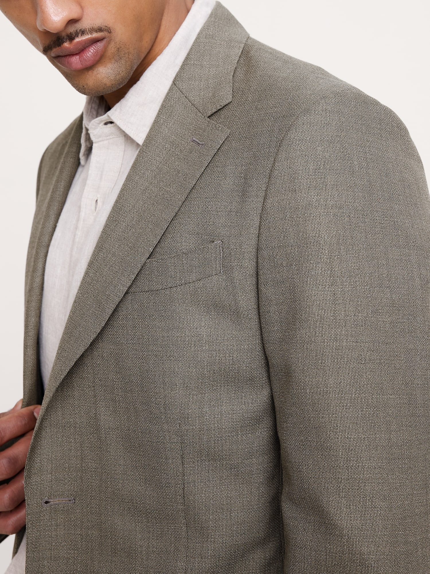 Tailored Slim-Fit Italian Wool Ventile Suit Jacket