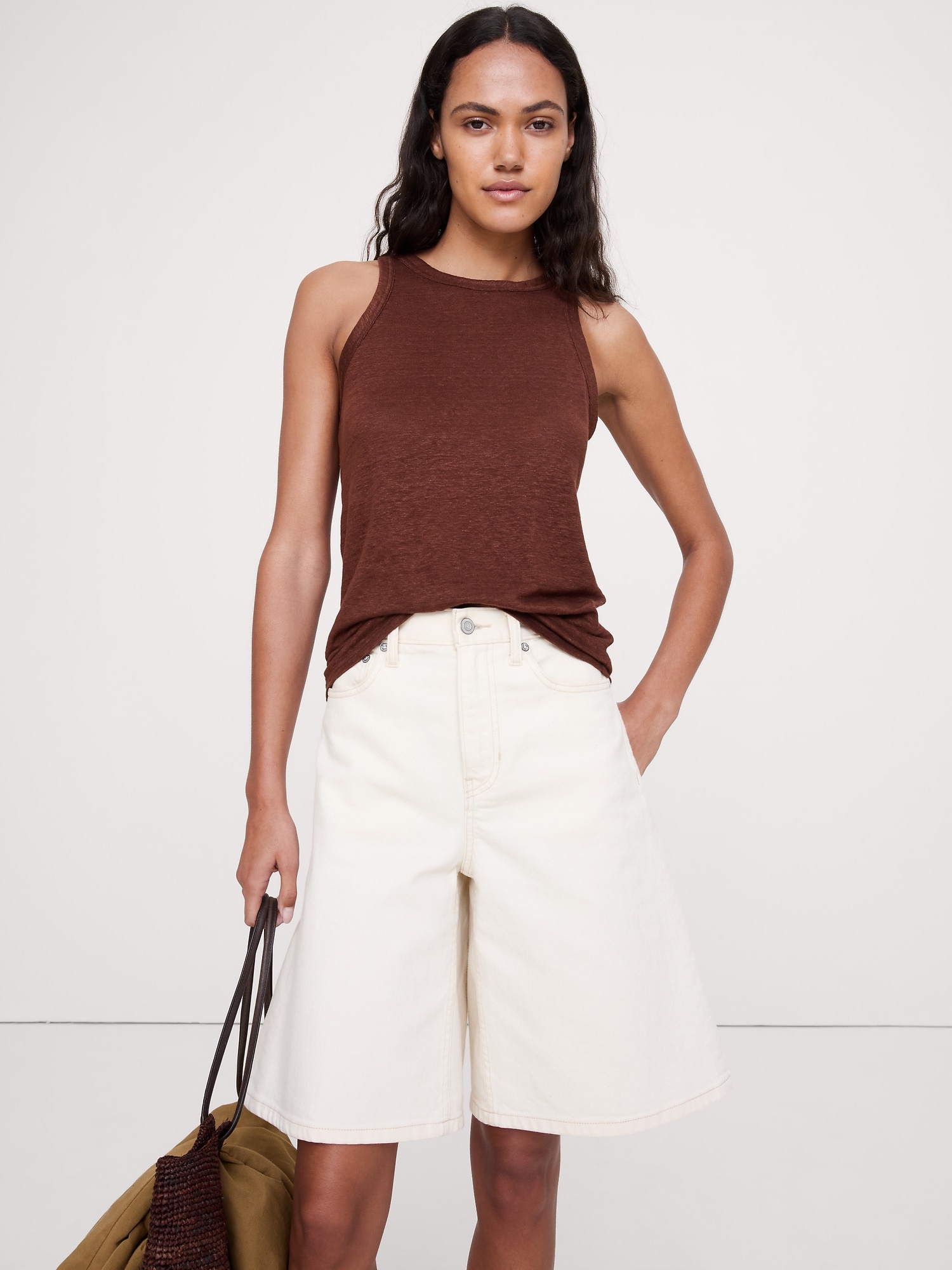 CAMISOLE À DÉCOUPE EN LIN