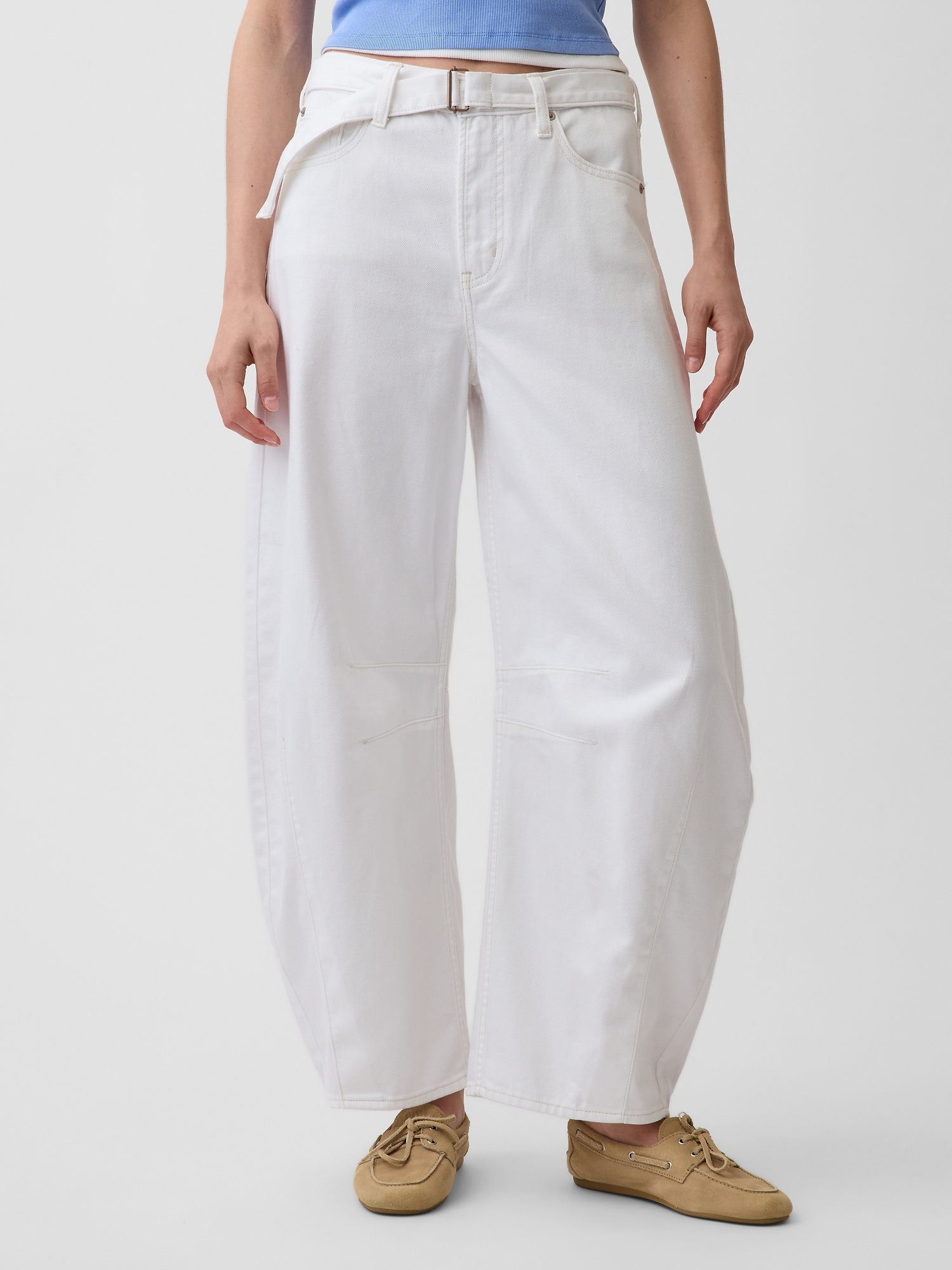 High Rise UltraSoft Belted Horseshoe Jeans