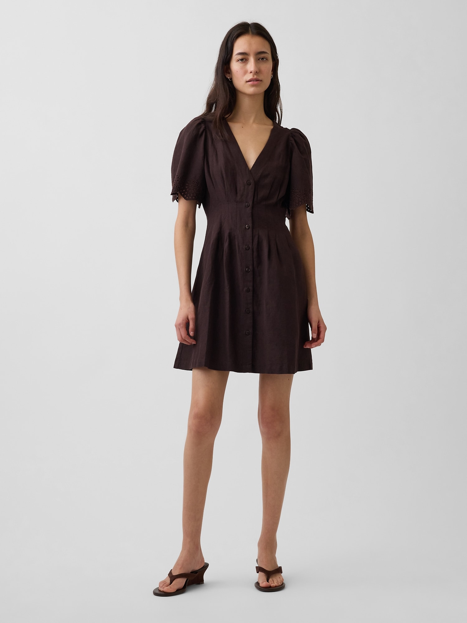 ROBE-CHEMISIER MI-LONGUE CINTRÉE EN MÉLANGE DE LIN