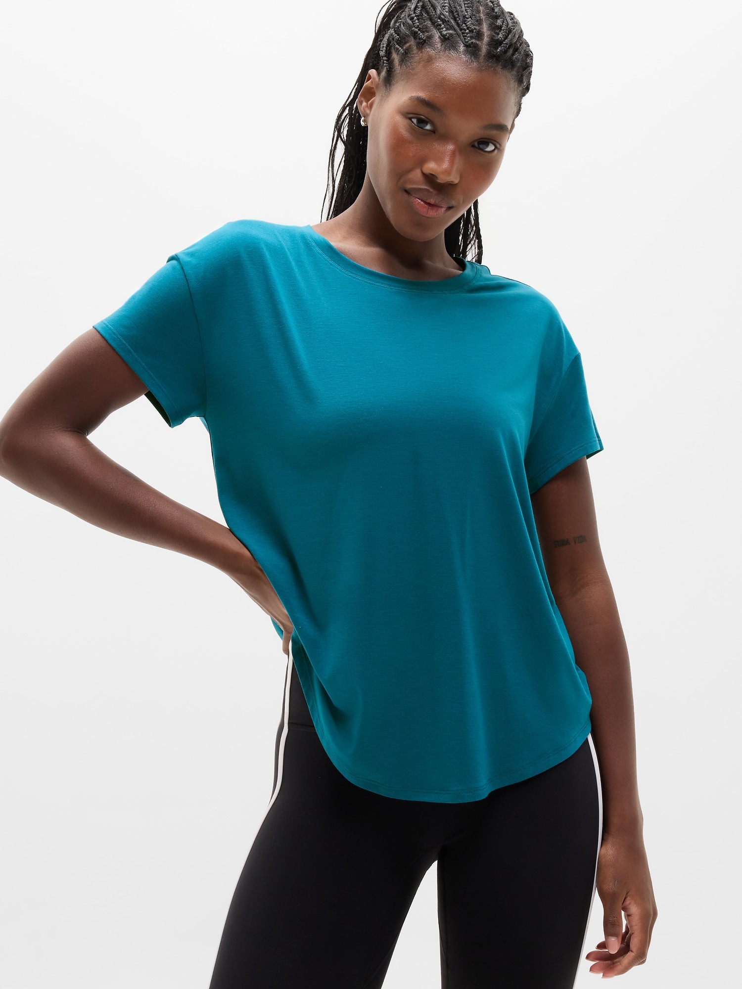 Longer Length Women's Tops | Athleta
