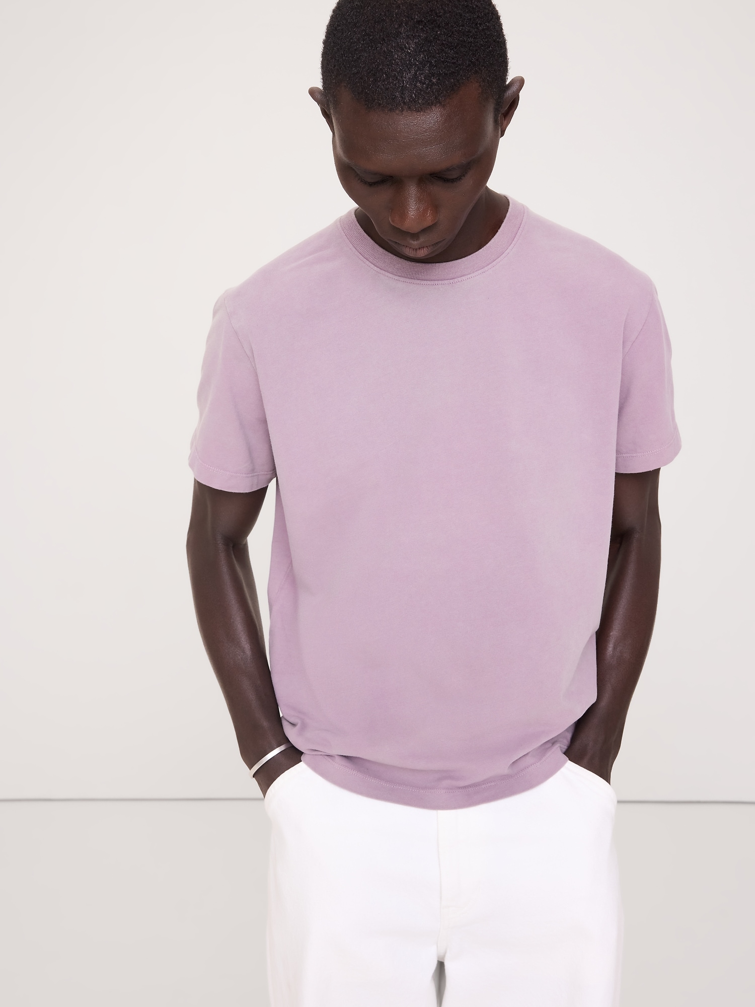 T-SHIRT RAS DU COU EN COTON SUÉDÉ