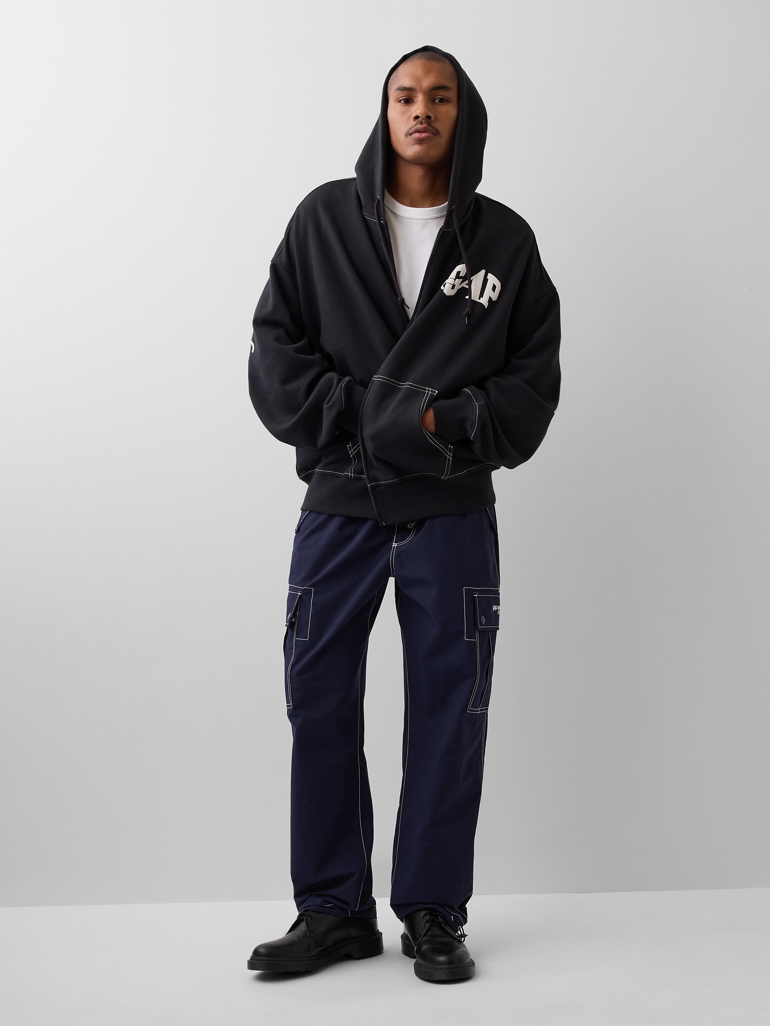 Gap × Awake NY ヘビーウェイト オーバーサイズ ロゴ ジップアップパーカー