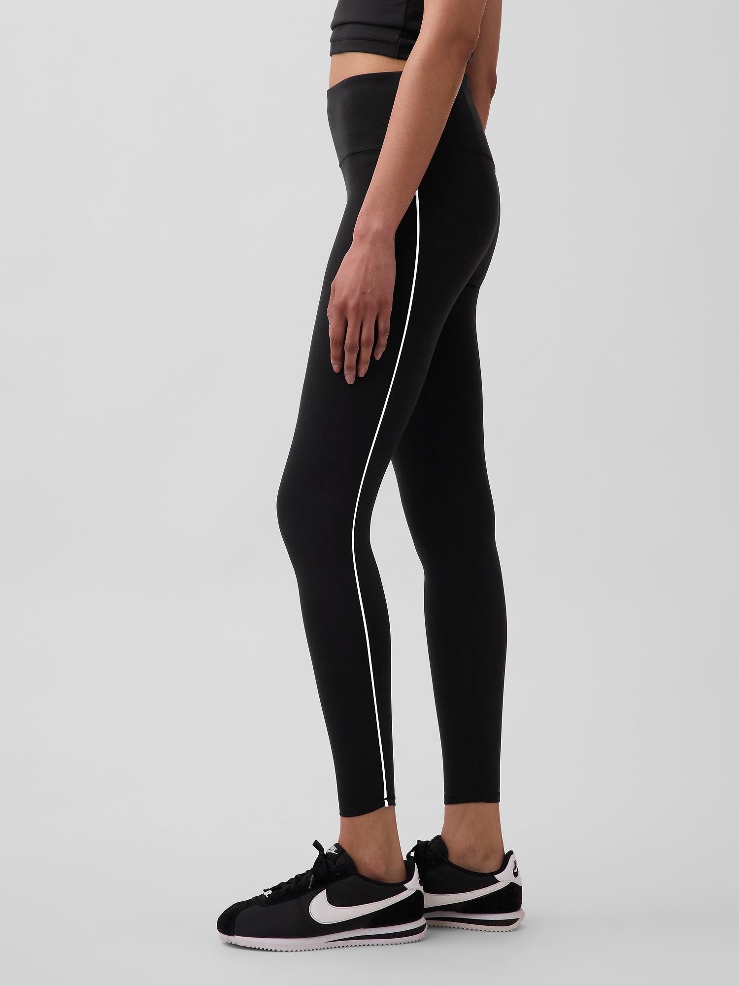 GapFit Smooth High Rise Leggings