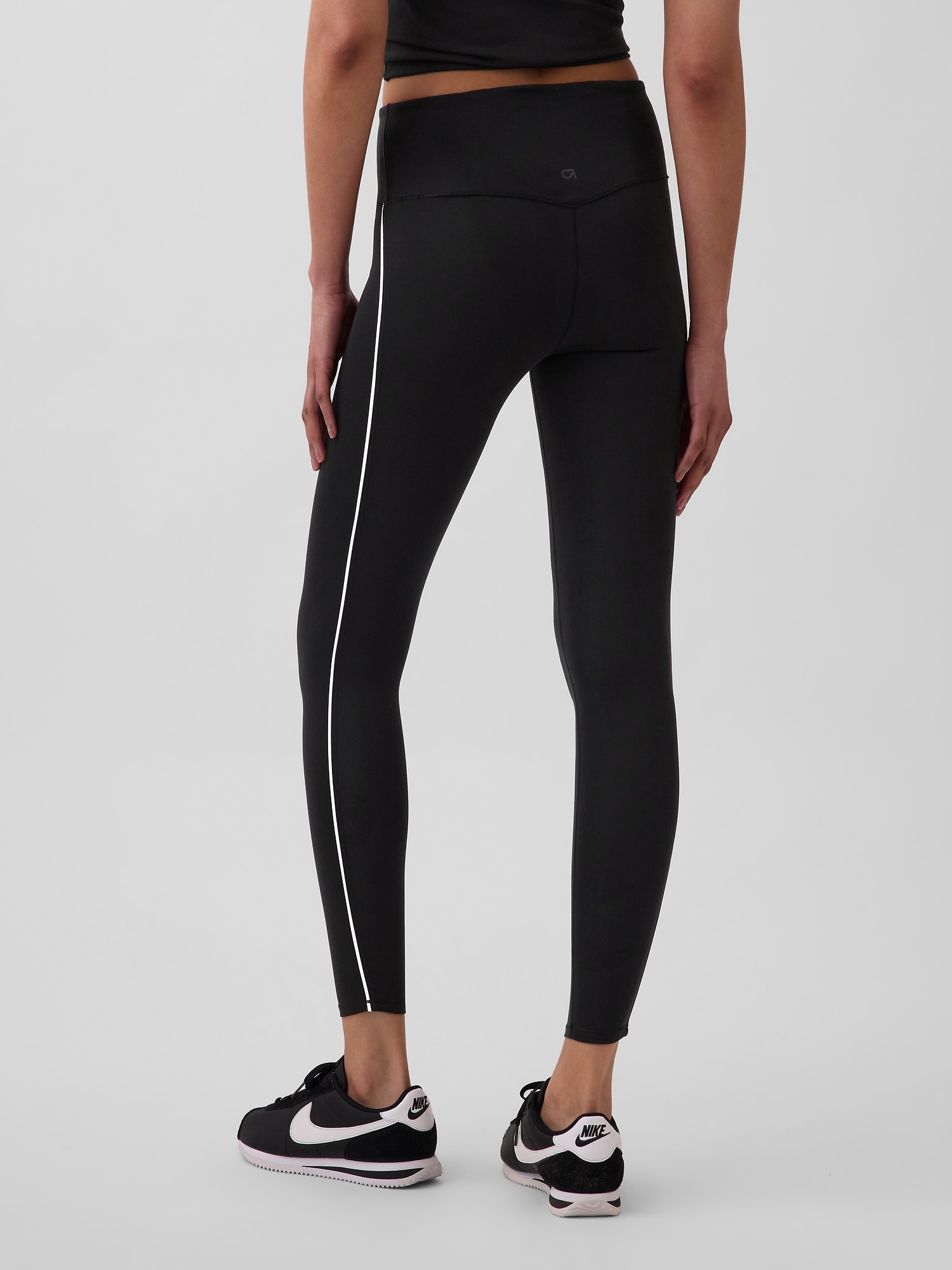 GapFit Smooth High Rise Leggings