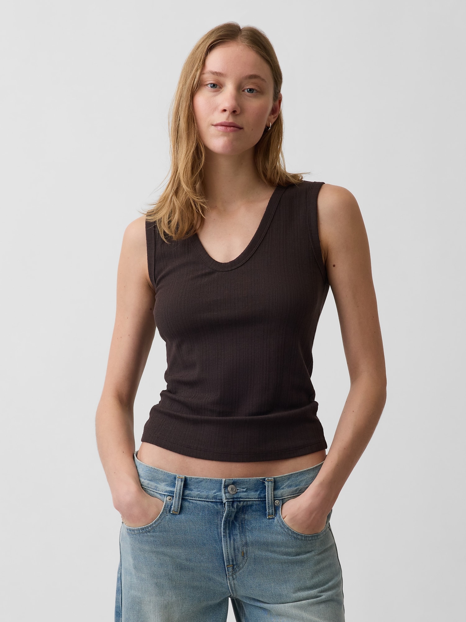 CAMISOLE CÔTELÉE MODERNE