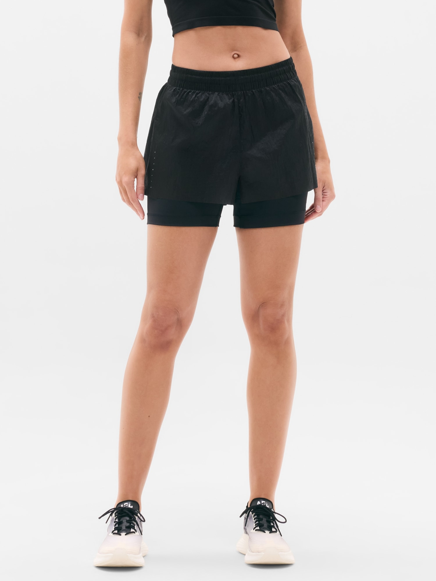 Athleta Fast Route Hybrid Run Short In Black