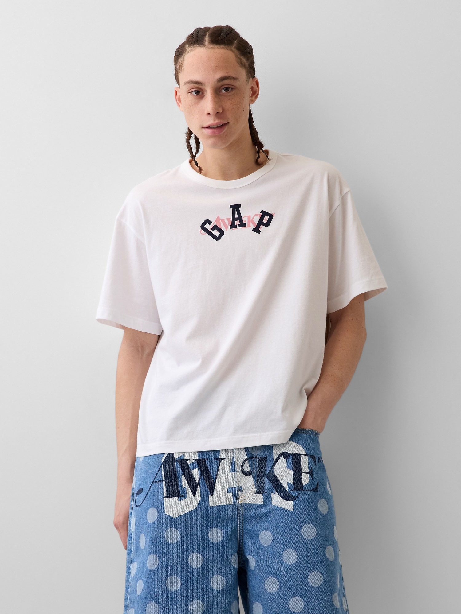 Gap &times; Awake NY リラックスフィット ロゴTシャツ-1