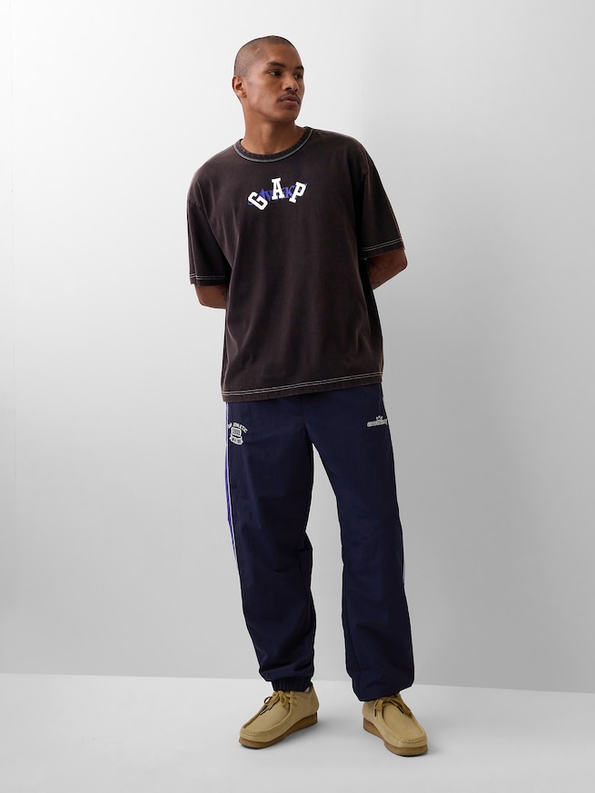 Gap &times; Awake NY リラックスフィット ロゴTシャツ-2