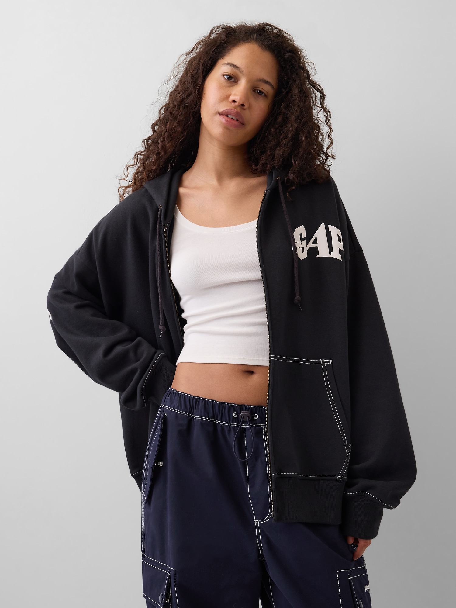 Gap × Awake NY ヘビーウェイト オーバーサイズ ロゴ ジップアップパーカー